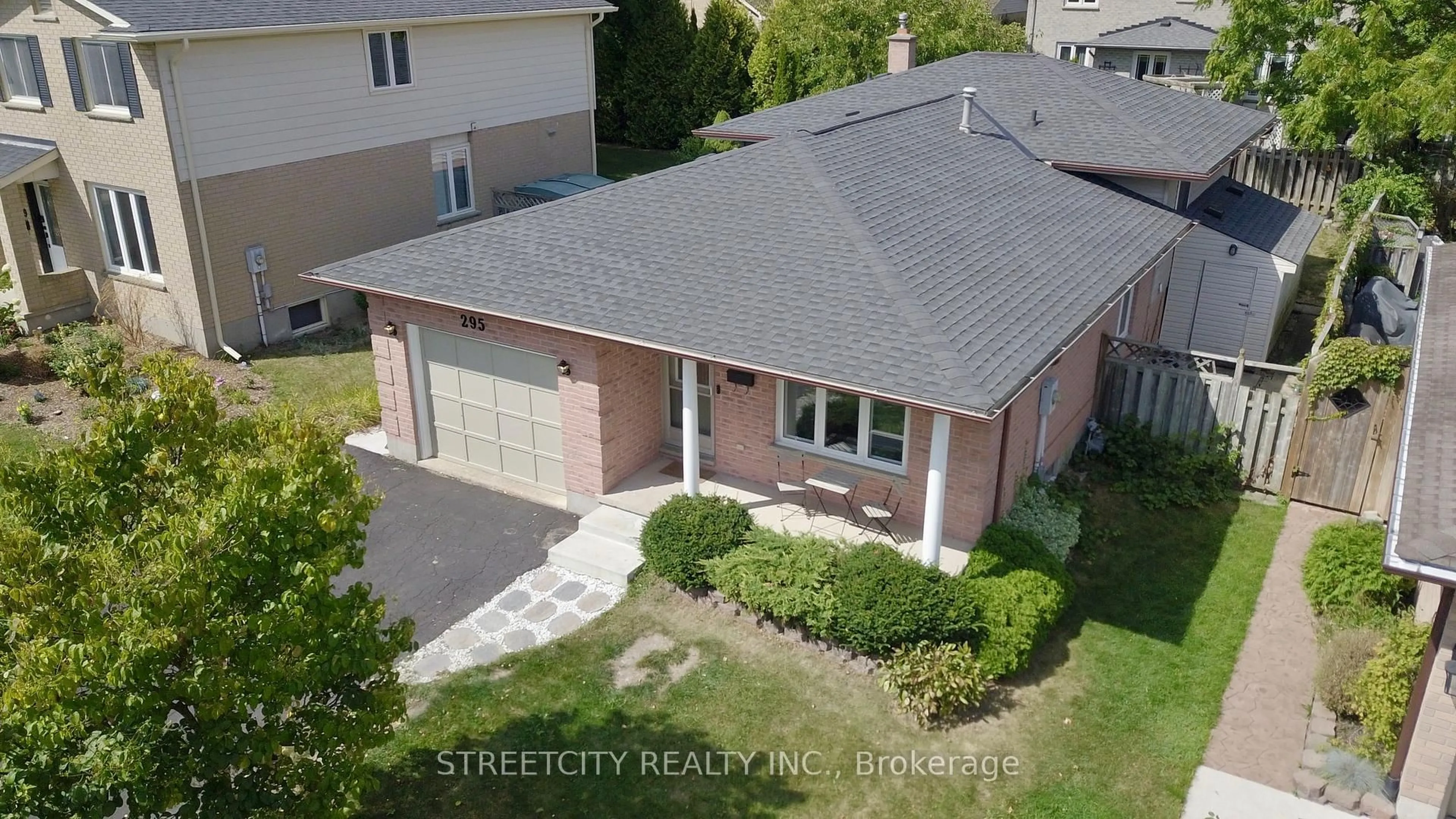 A pic from outside/outdoor area/front of a property/back of a property/a pic from drone, street for 295 Walmer Grve, London North Ontario N6G 4G9