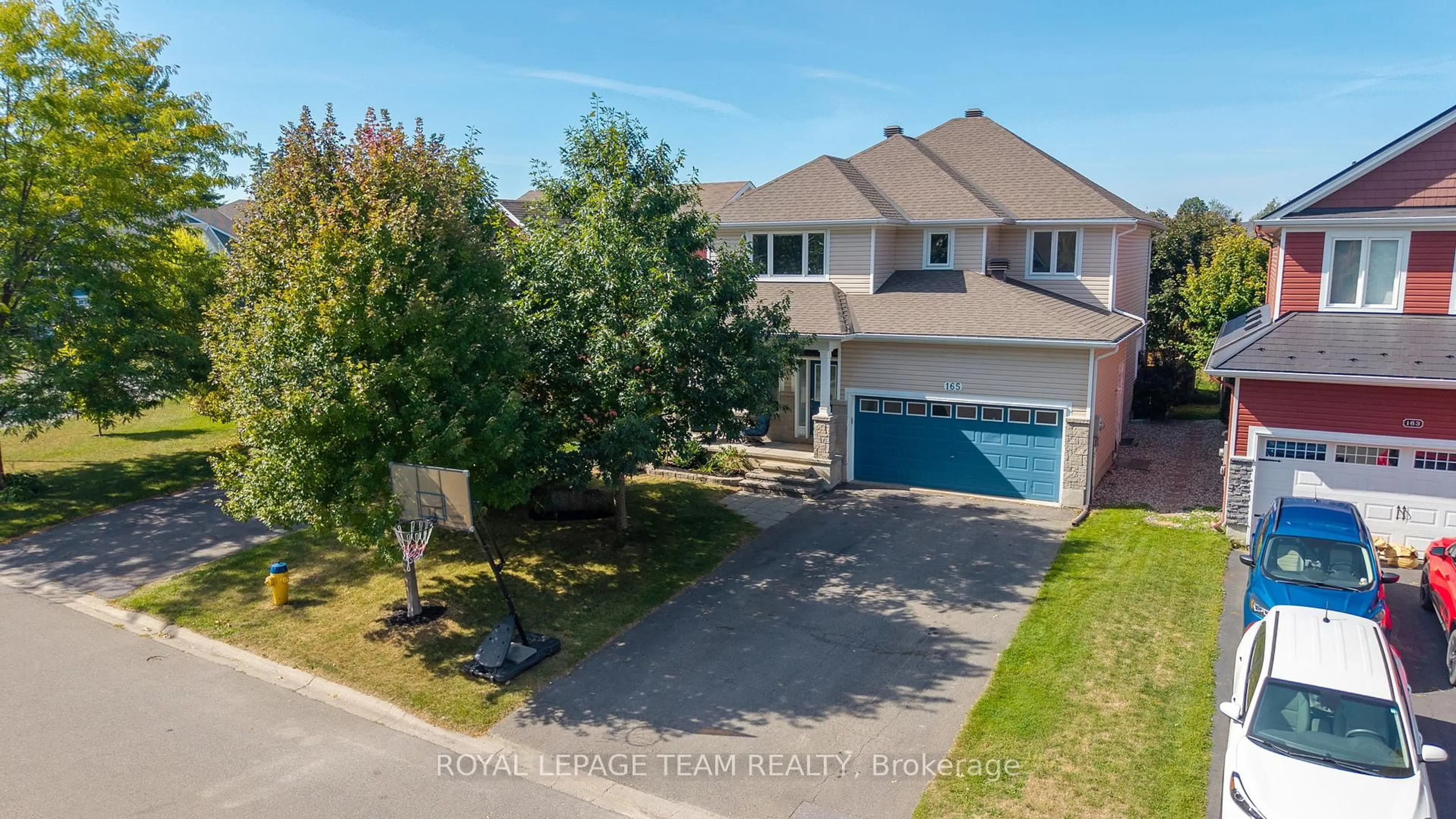 A pic from outside/outdoor area/front of a property/back of a property/a pic from drone, street for 165 Bonnyley Cres, North Grenville Ontario K0G 1J0