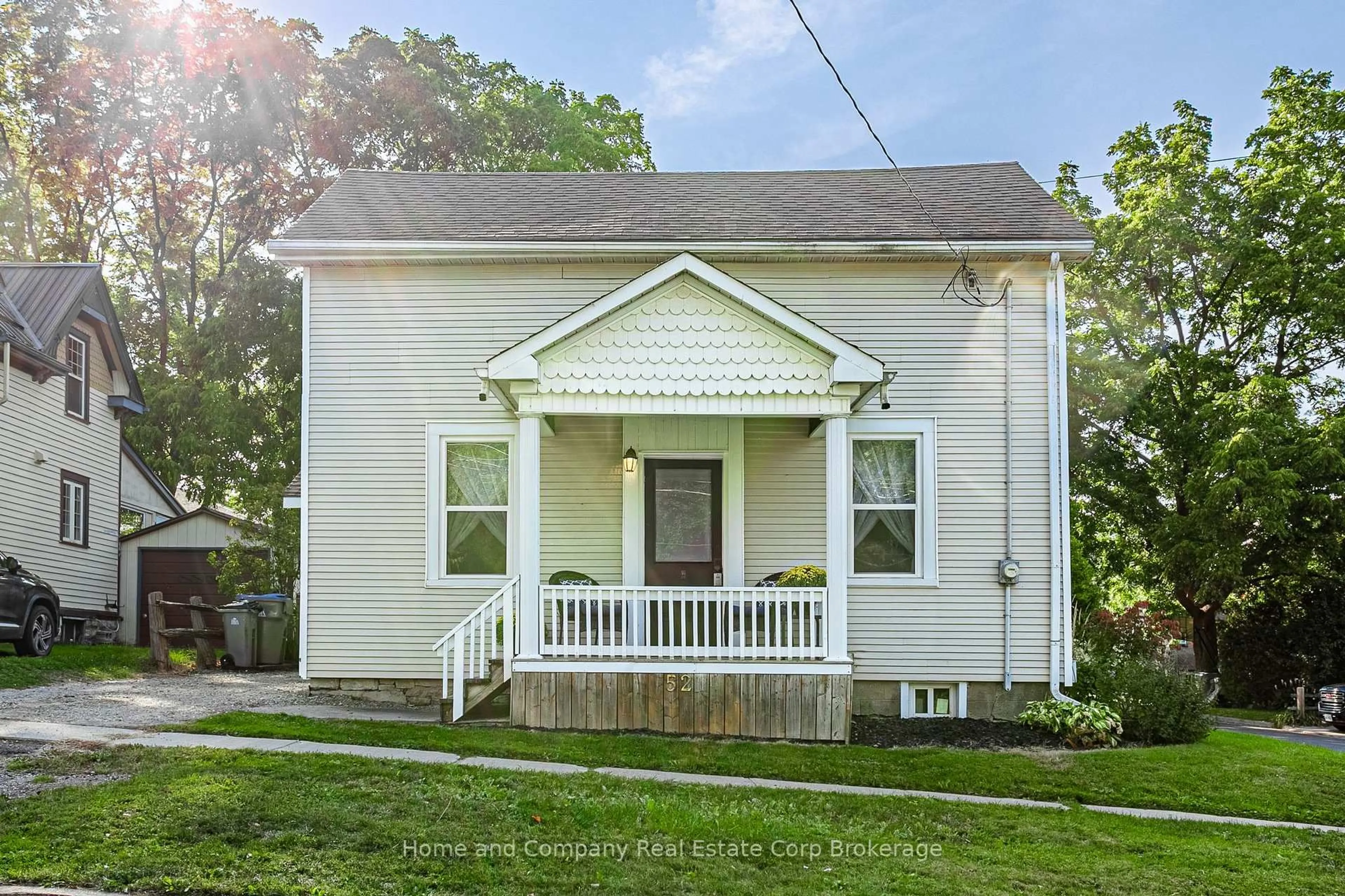 Home with vinyl exterior material, street for 52 Ontario St, St. Marys Ontario N4X 1C8