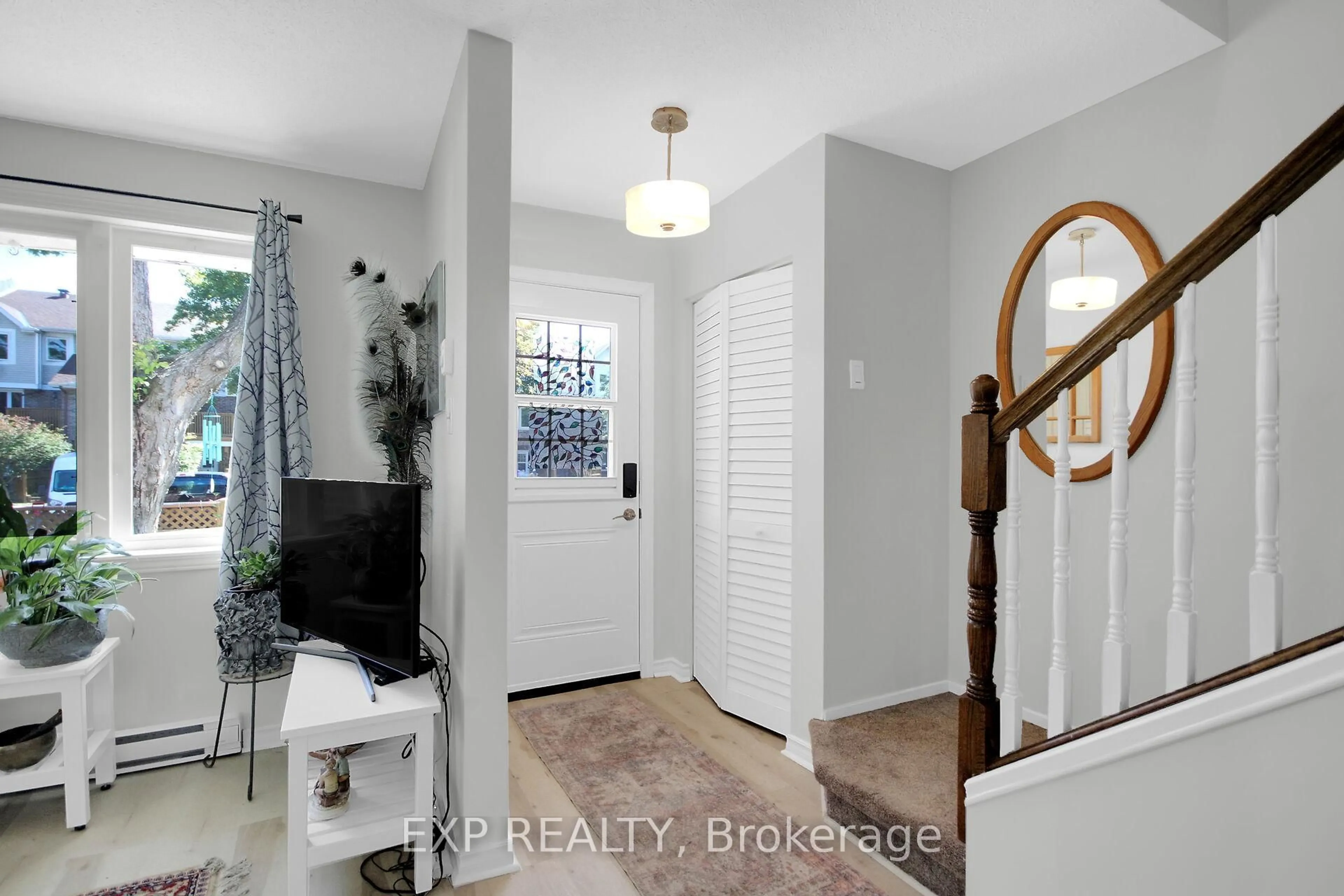 Indoor entryway for 97 Findlay Ave #A1, Carleton Place Ontario K7C 4G5