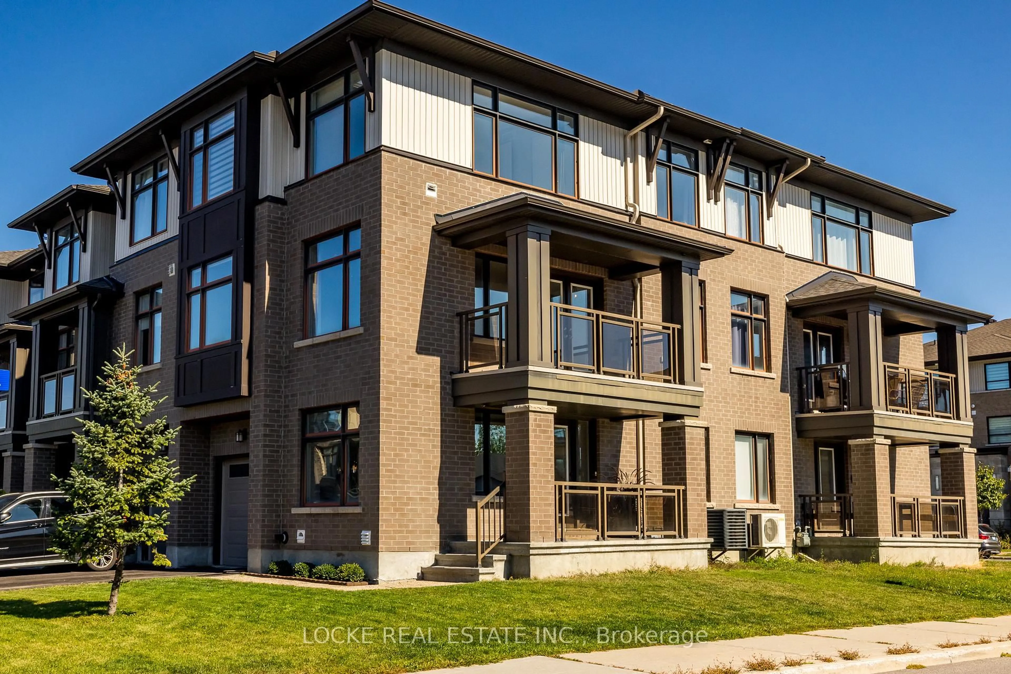 Home with brick exterior material, unknown for 200 Dragonfly Walk, Ottawa Ontario K1W 0J8