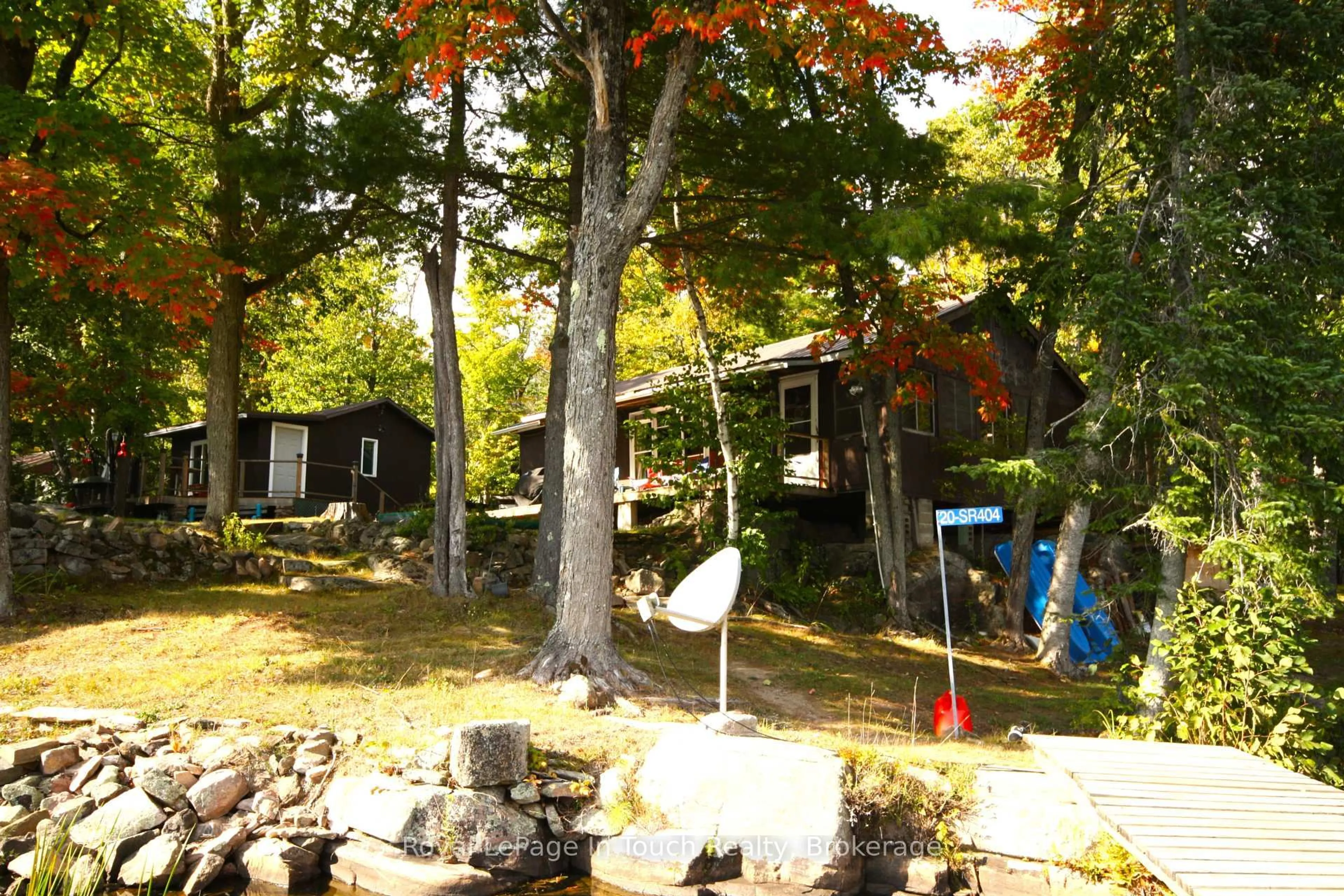 Patio, forest/trees view for 20 SR404 Severn River, Muskoka Lakes Ontario L0K 1E0