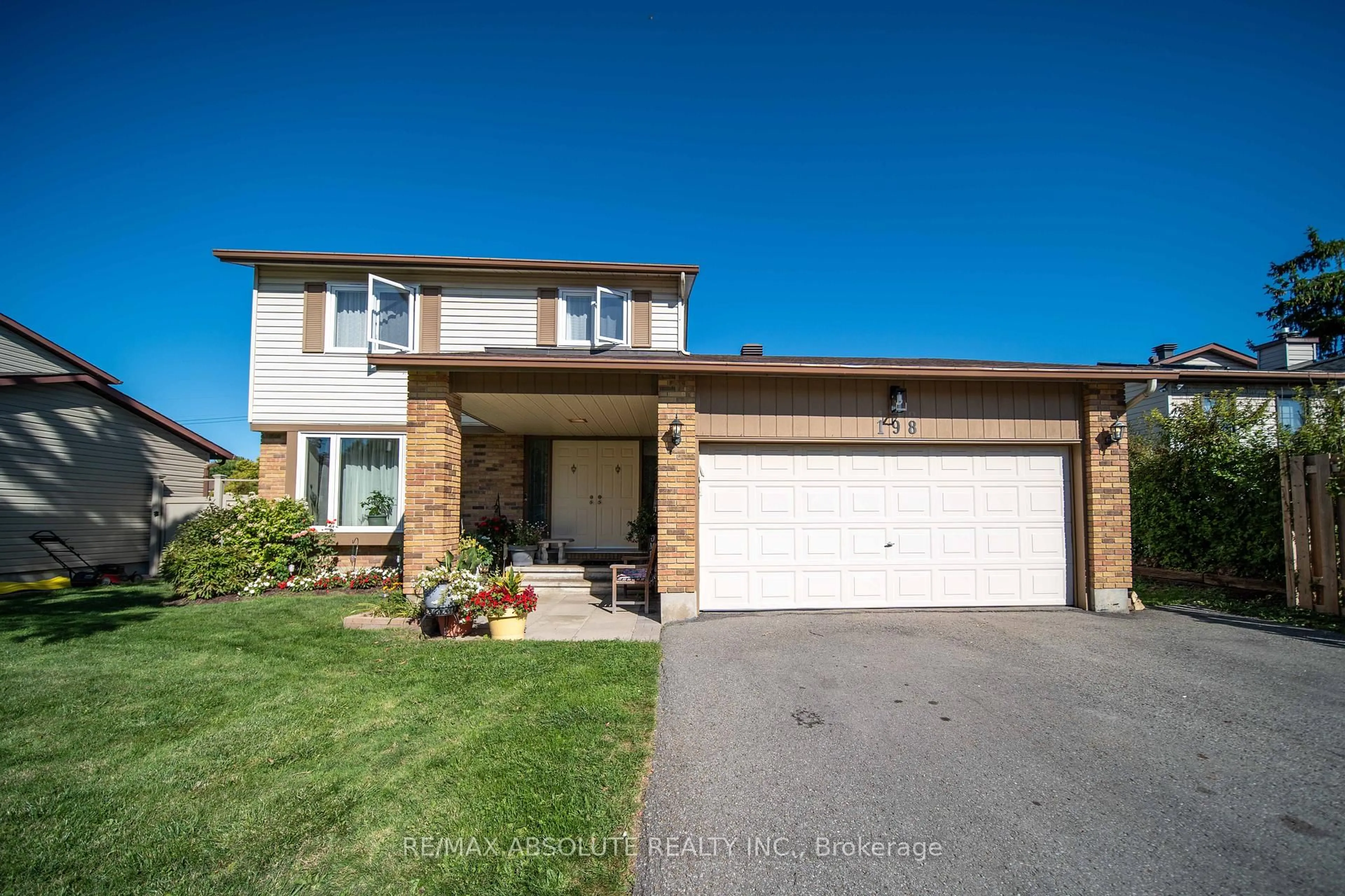 Unknown for 198 Hoylake Cres, Orleans Ontario K1E 2M8
