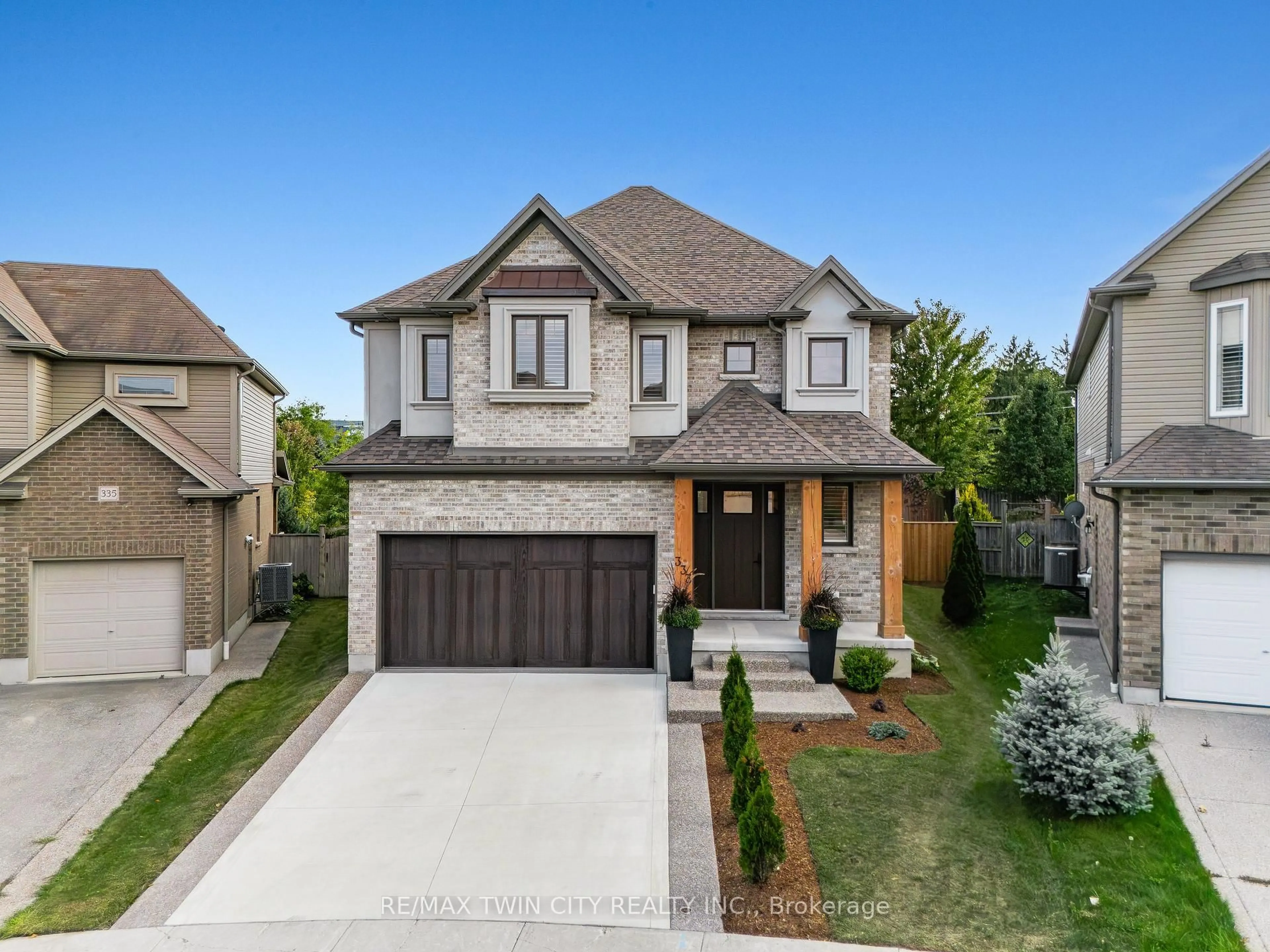 Home with brick exterior material, street for 333 Westpark Cres, Waterloo Ontario N2T 0A3