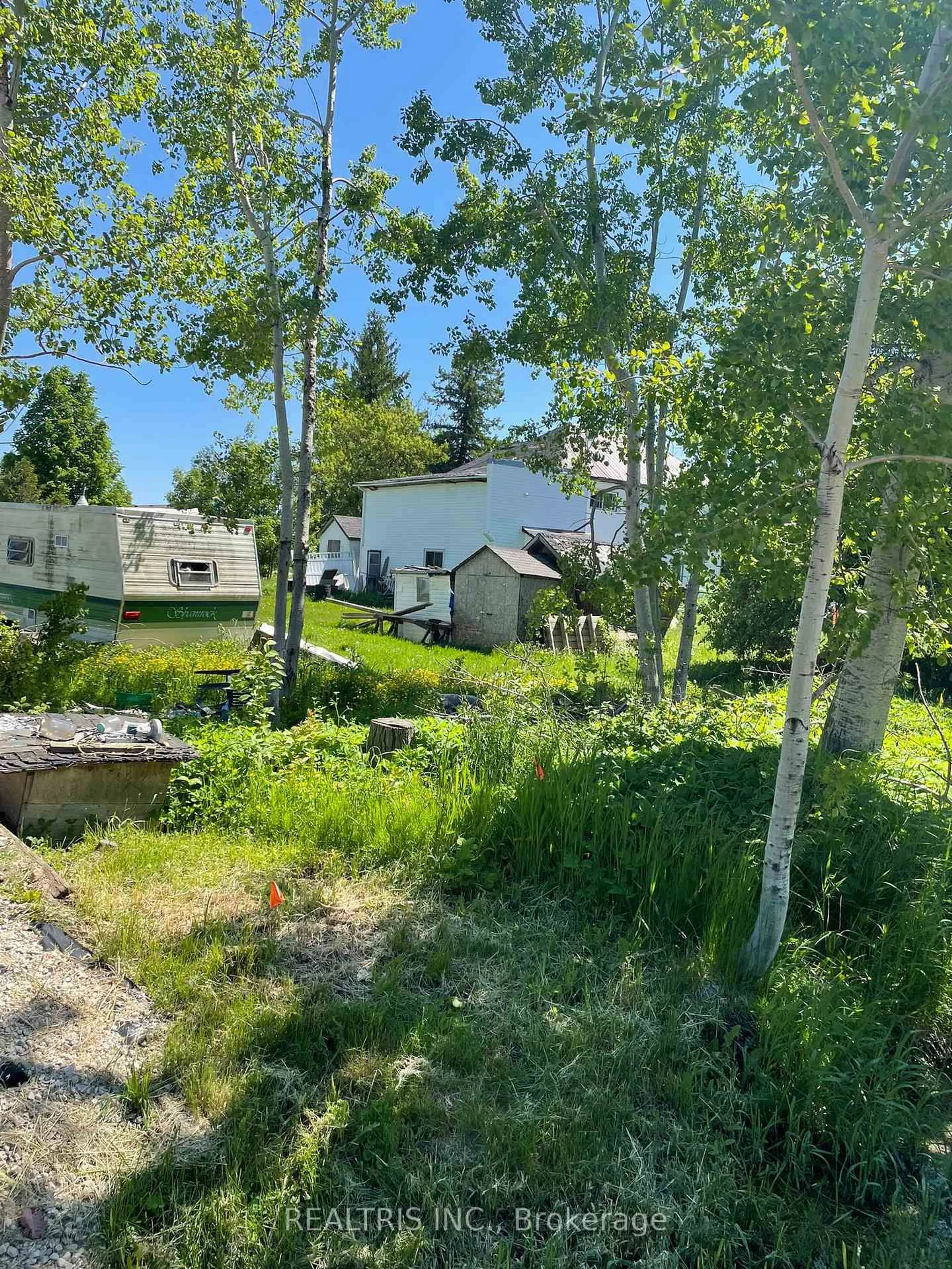 A pic from outside/outdoor area/front of a property/back of a property/a pic from drone, forest/trees view for 682419 260 Side Rd, Melancthon Ontario L9V 2N1