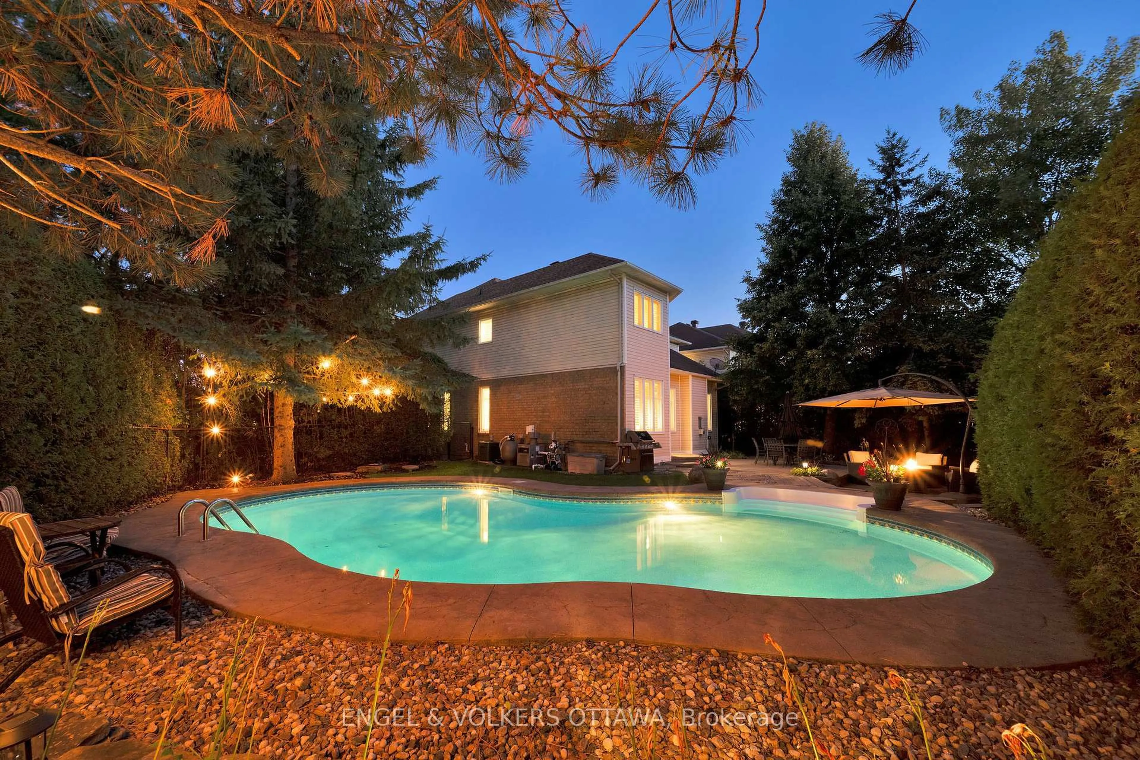 Pool for 5 Wynridge Pl, Ottawa Ontario K2M 2S9