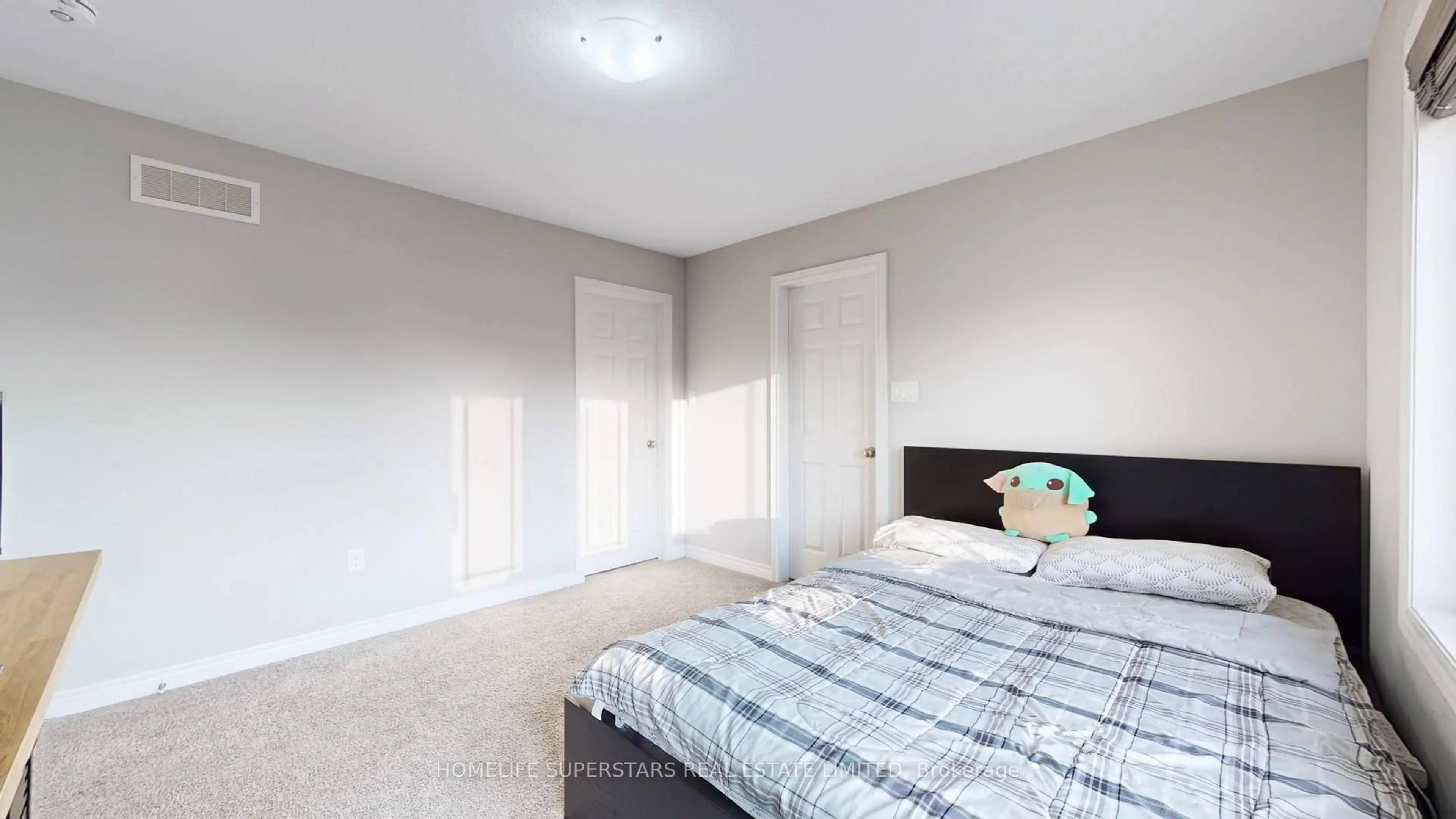 A pic of a room for 341 Rivertrail Ave, Kitchener Ontario N2A 0K4