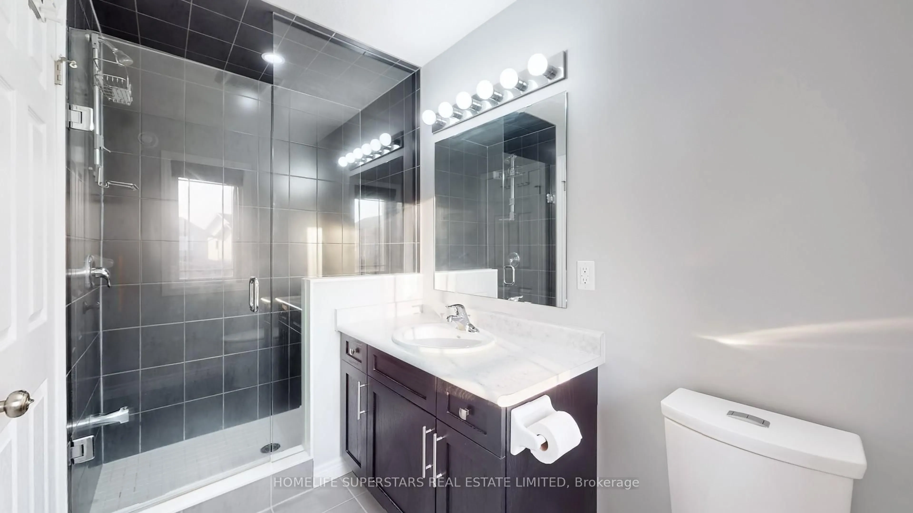 Contemporary bathroom, ceramic/tile floor for 341 Rivertrail Ave, Kitchener Ontario N2A 0K4