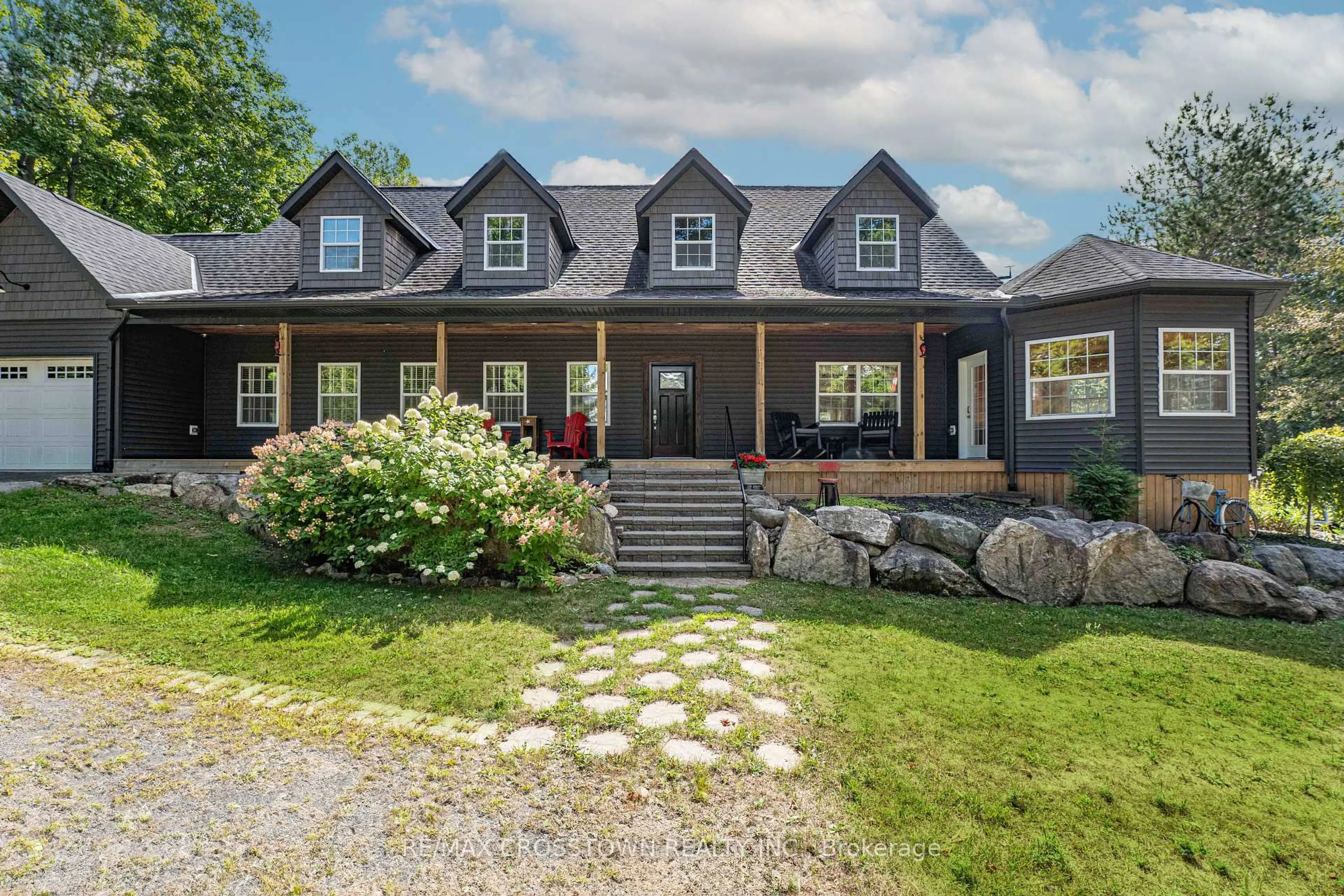 Home with brick exterior material, unknown for 1186 Upper Paudash Rd, Highlands East Ontario K0L 1C0