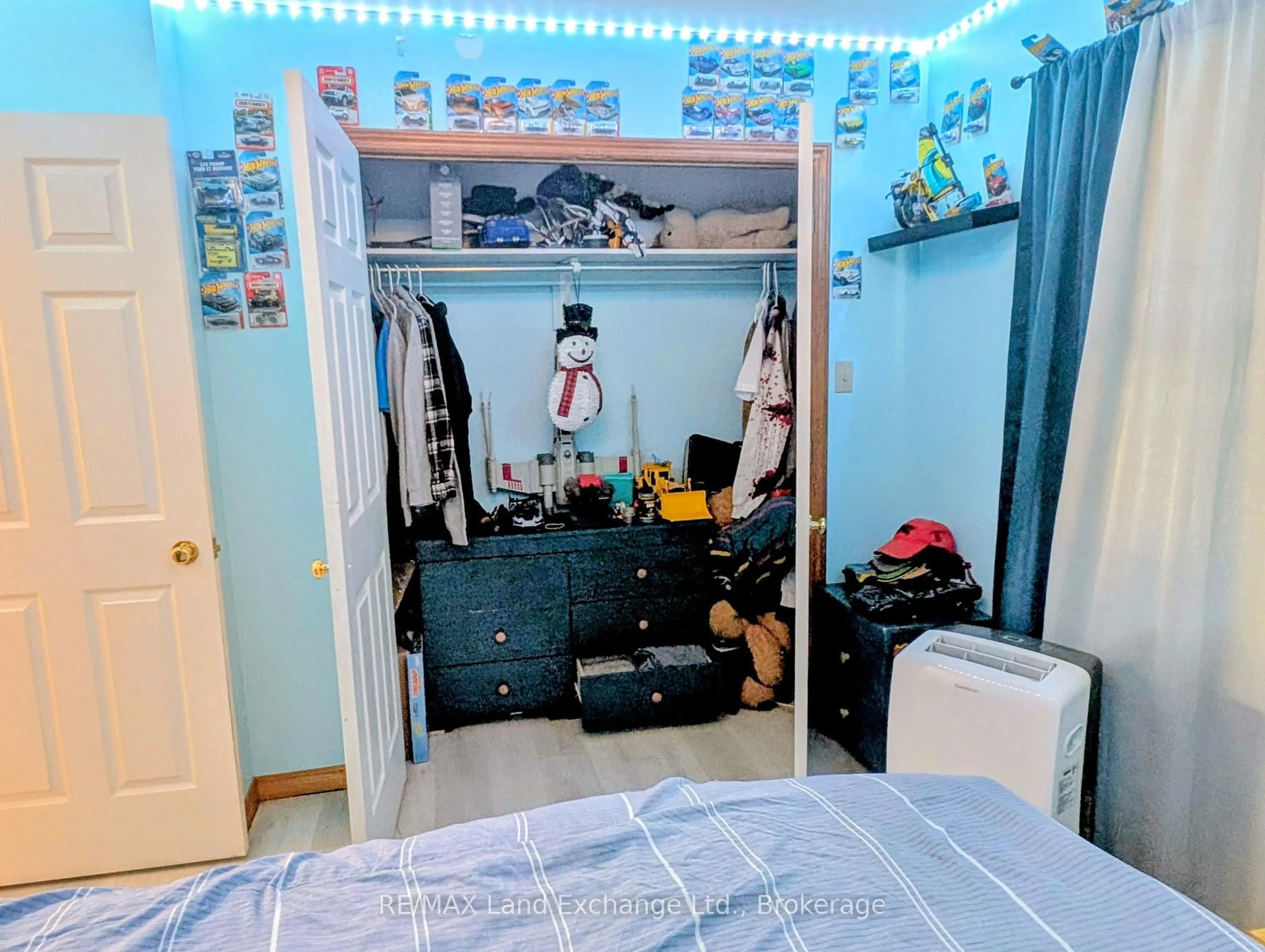 A pic of a room for 315045 Highway 6 RR1 Highway, West Grey Ontario N0G 1R0