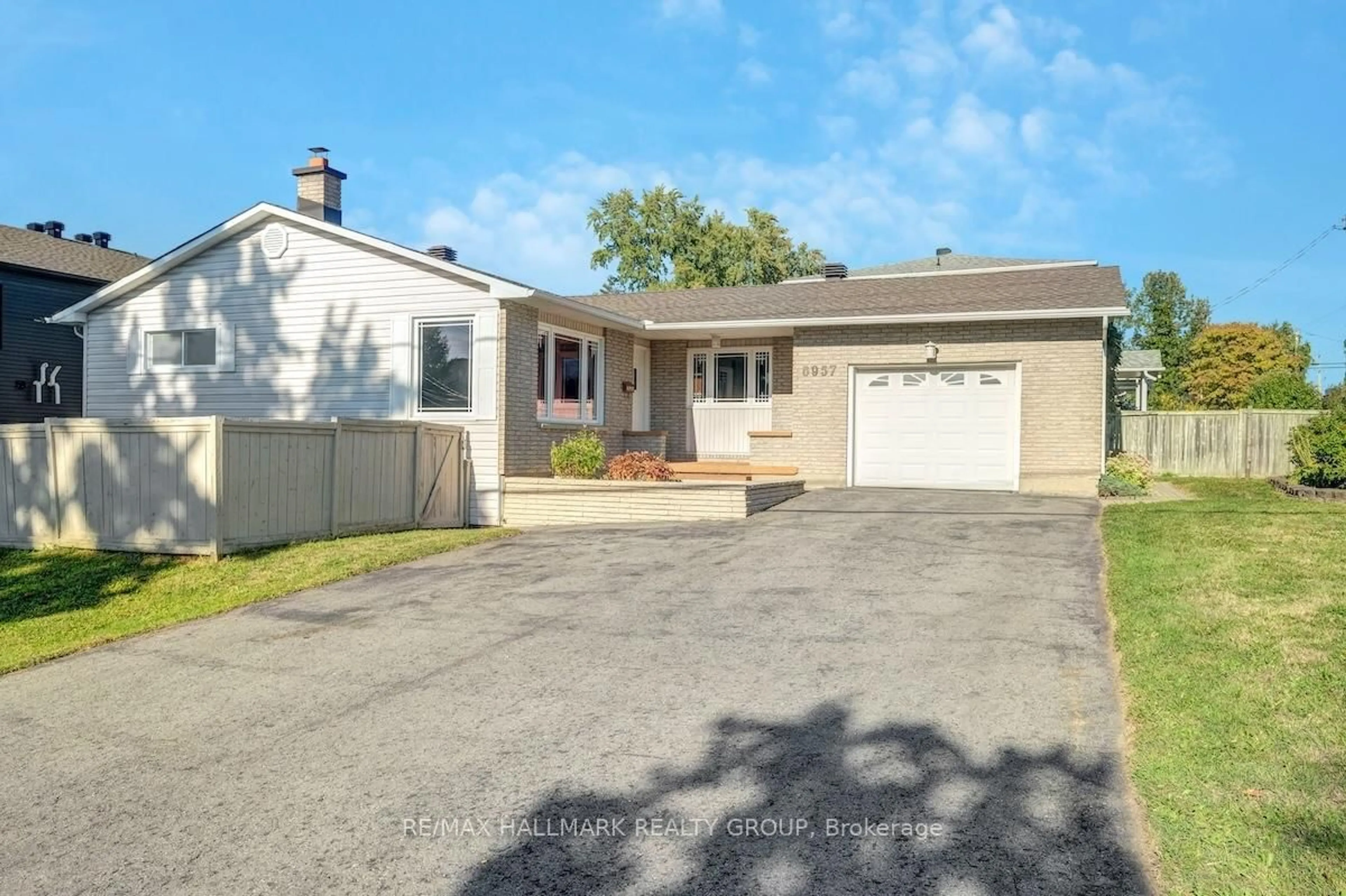 Home with vinyl exterior material, street for 6957 Notre Dame St, Ottawa Ontario K1C 1H8
