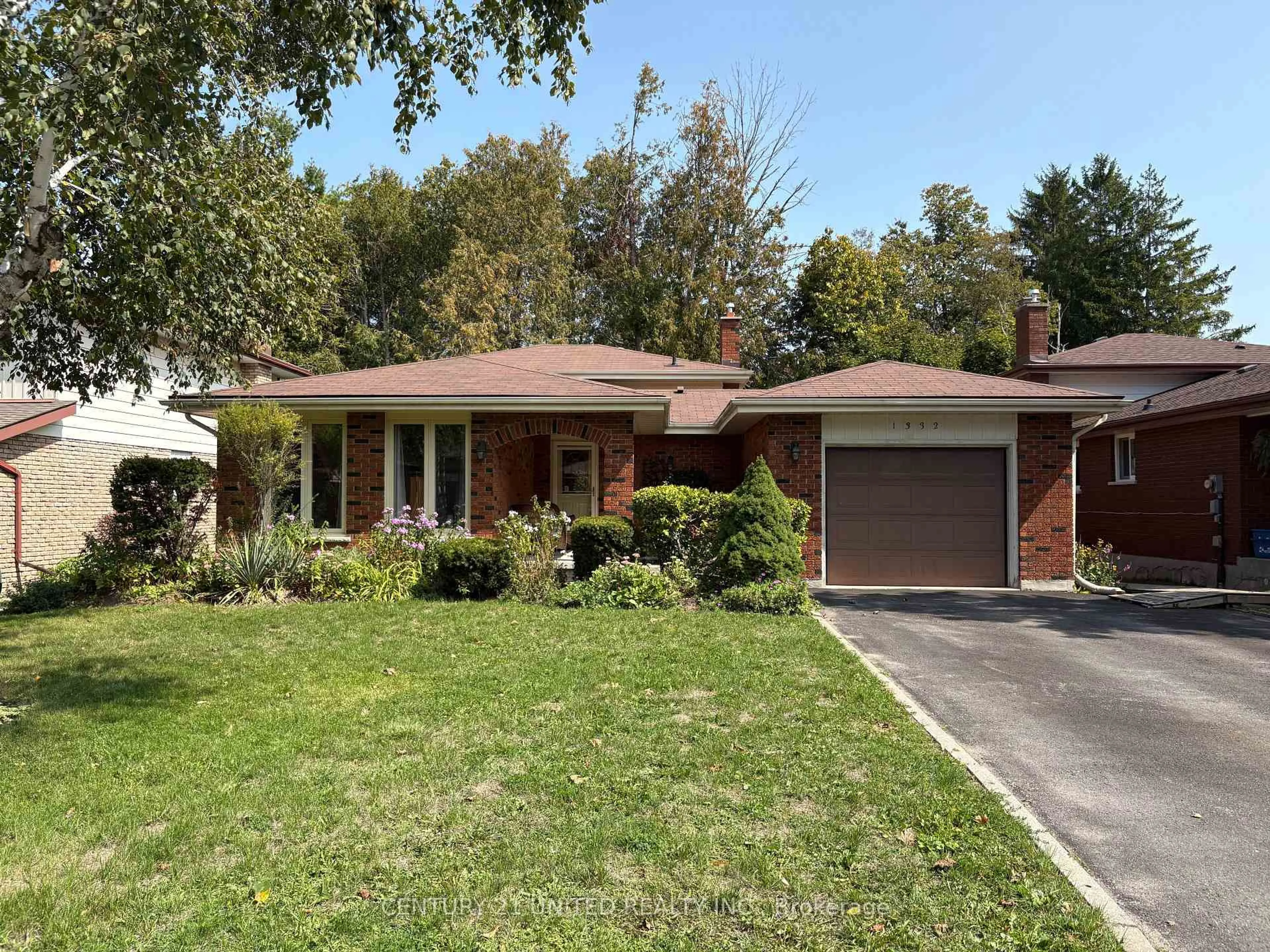 Home with brick exterior material, street for 1332 Balsam Ave, Peterborough Ontario K9J 7E2