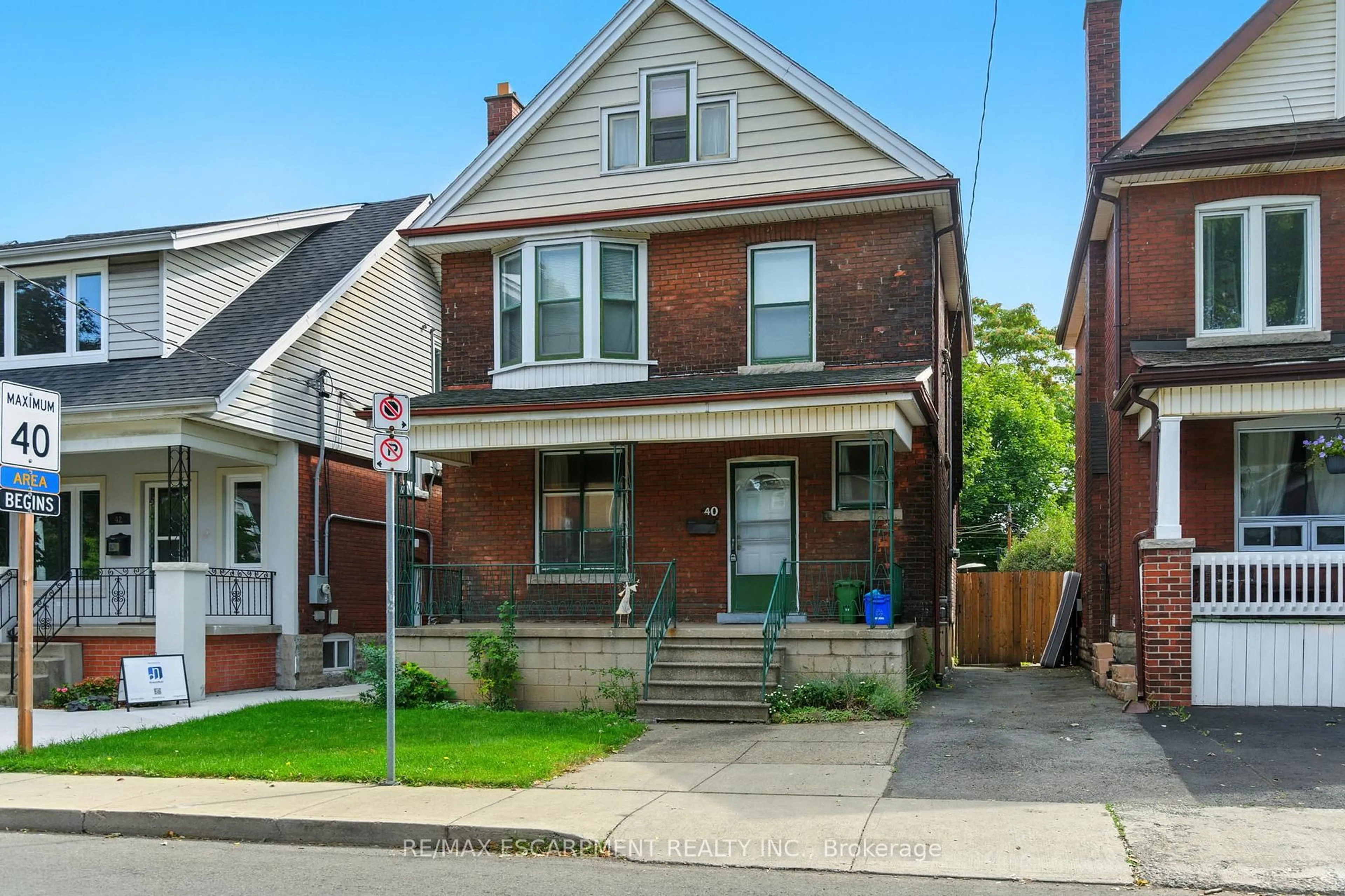 Home with brick exterior material, street for 40 Barnesdale Ave, Hamilton Ontario L8L 6R8
