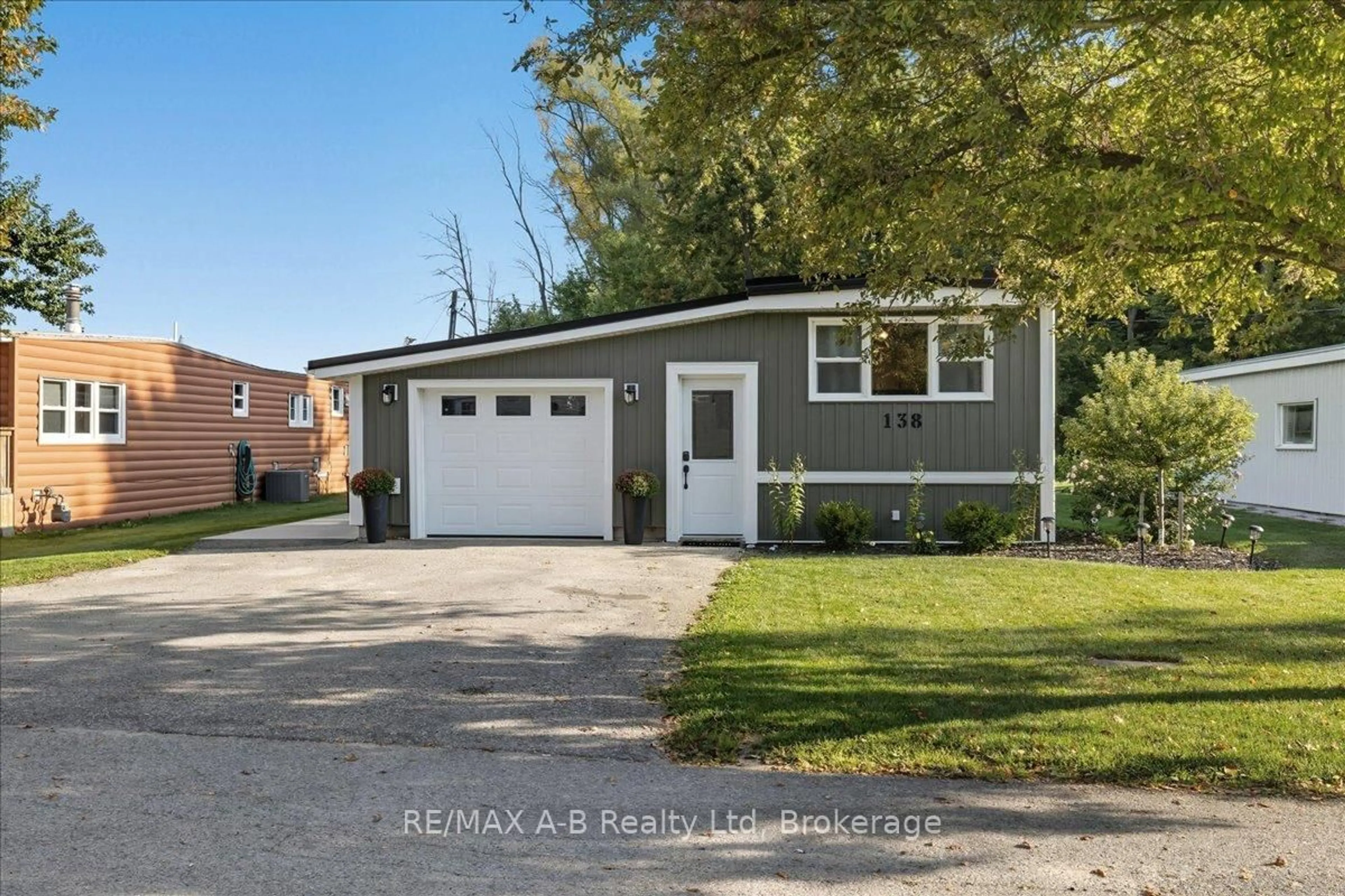 Unknown for 138 Ash St, Perth East Ontario N5A 6S6