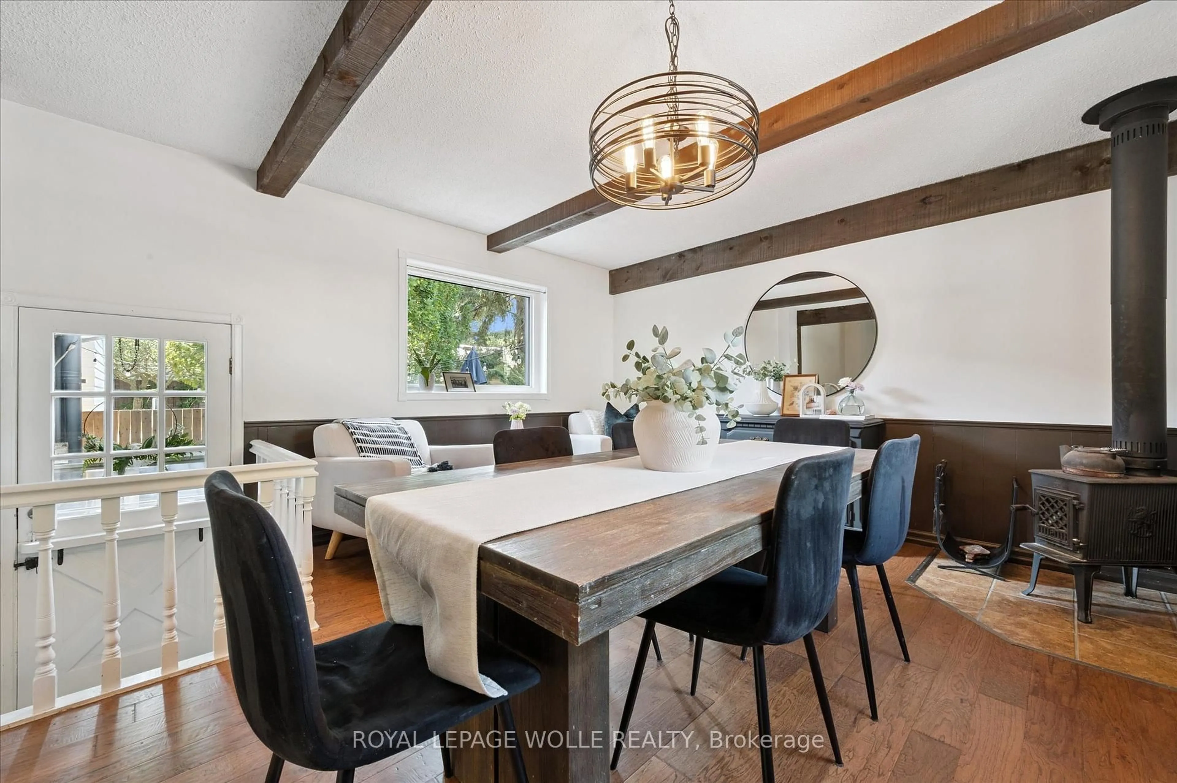 Dining room, wood/laminate floor for 147 Oriole St, Waterloo Ontario N2J 2B3