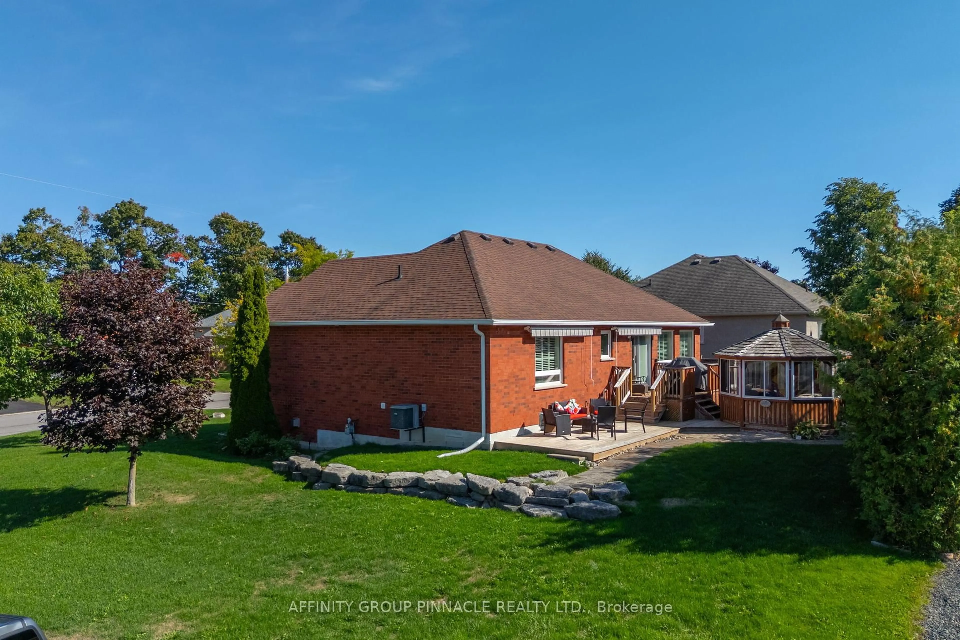 A pic from outside/outdoor area/front of a property/back of a property/a pic from drone, unknown for 17 Wood Crt, Kawartha Lakes Ontario K9V 6J4