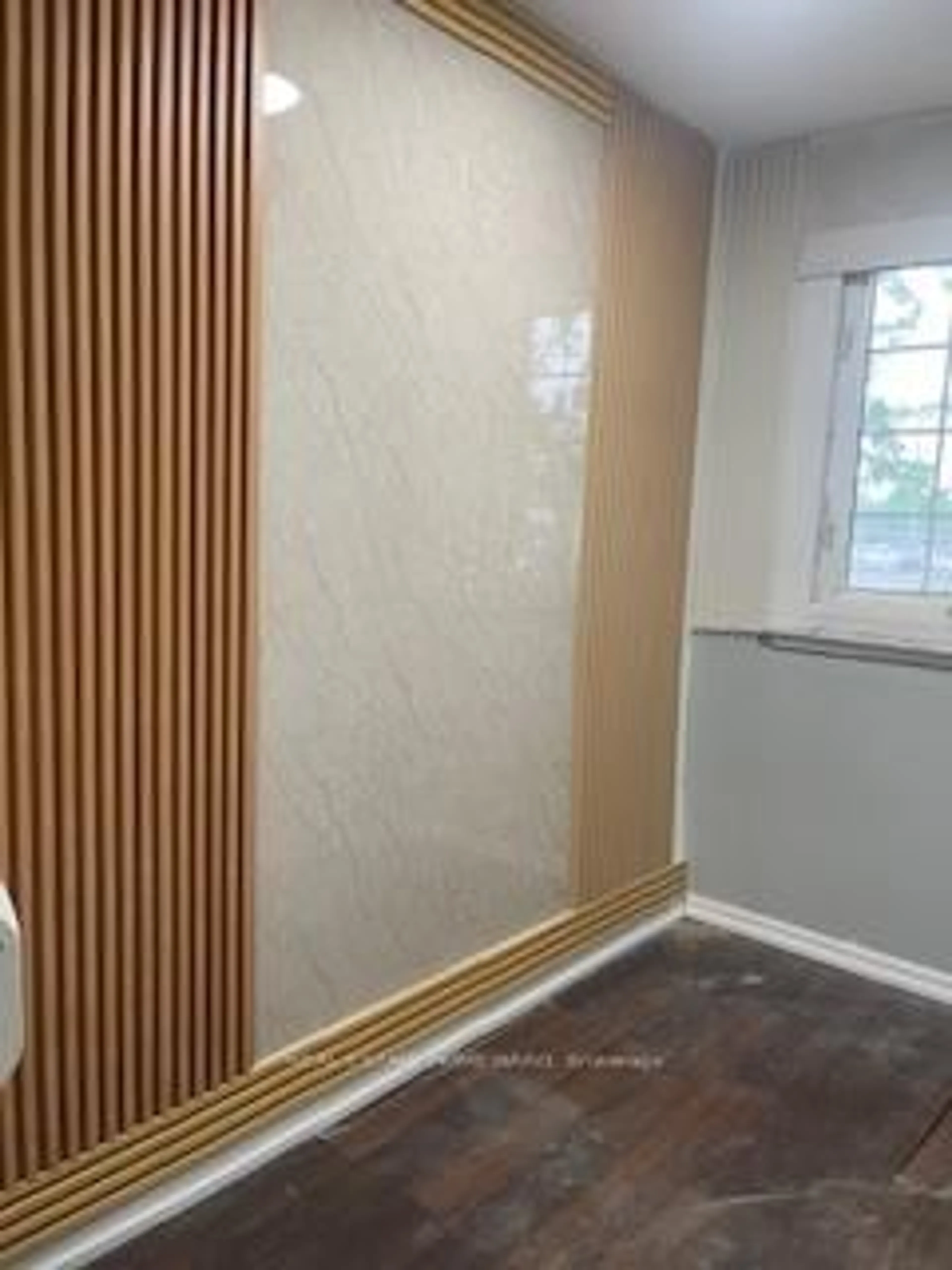 A pic of a room for 132 Waterloo St, Brantford Ontario N3T 3S6