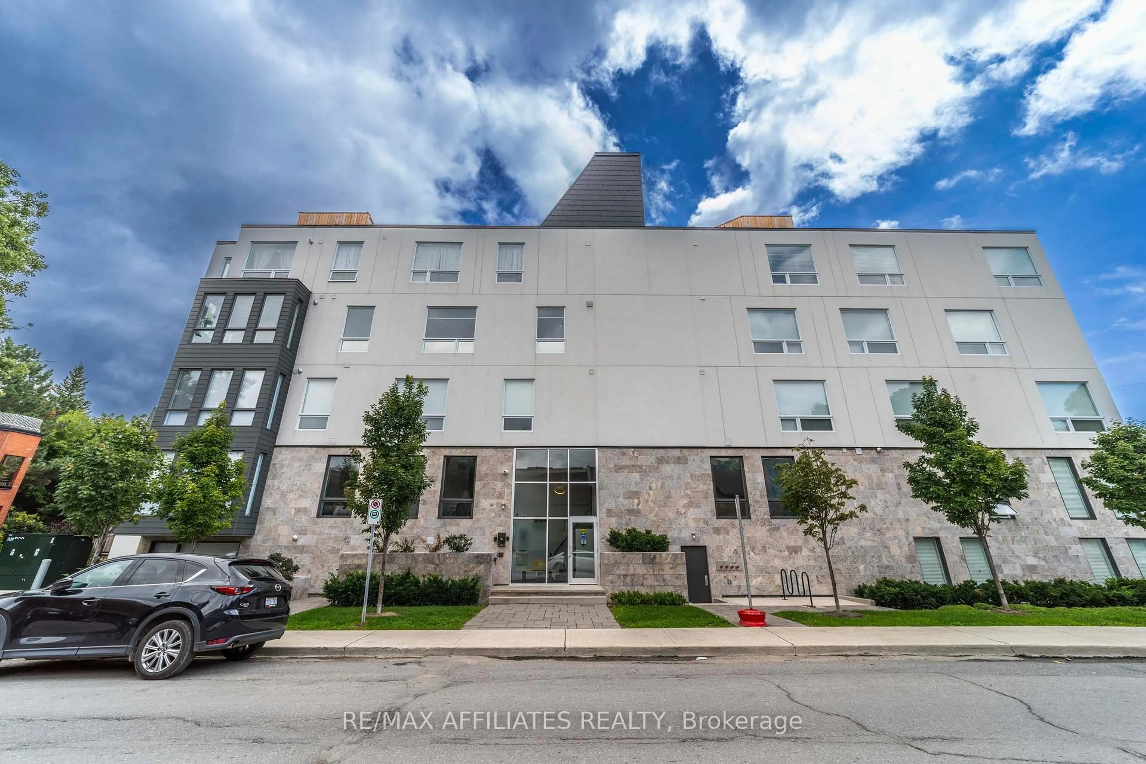 Unknown for 150 Greenfield Ave #503, Ottawa Ontario K1S 5W6