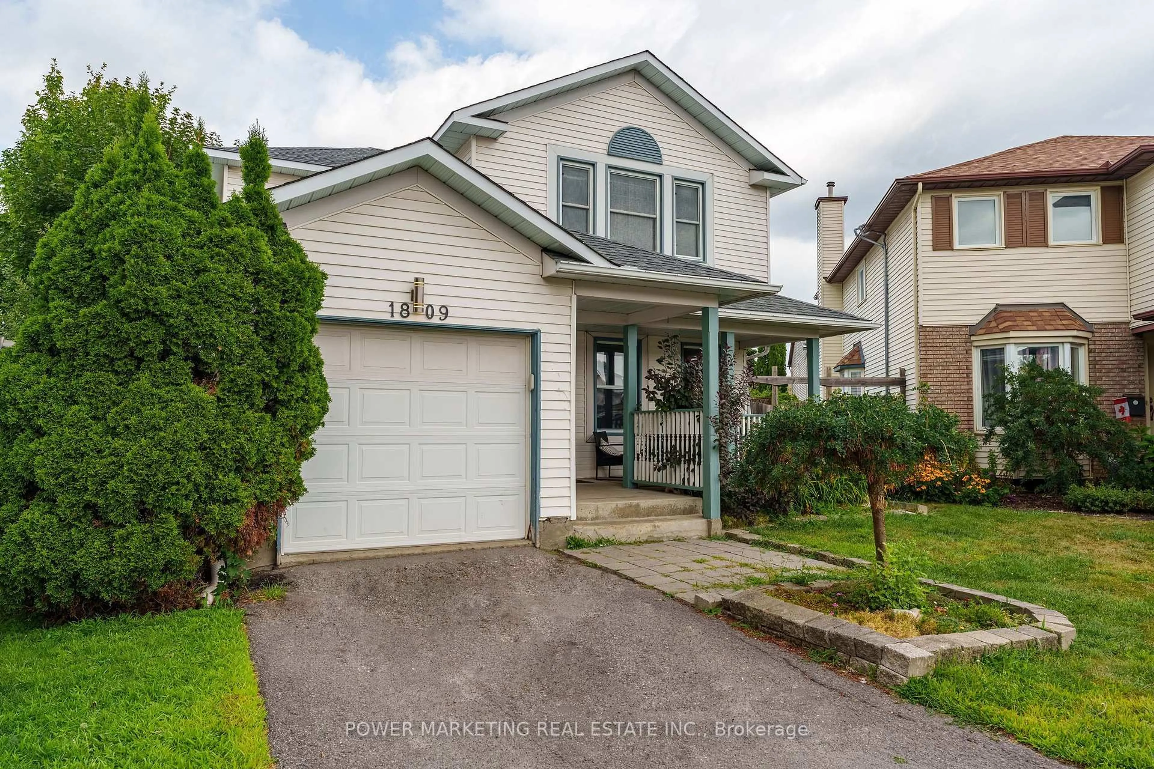 Home with vinyl exterior material, street for 1809 Chopin Pl, Ottawa Ontario K1C 5G1