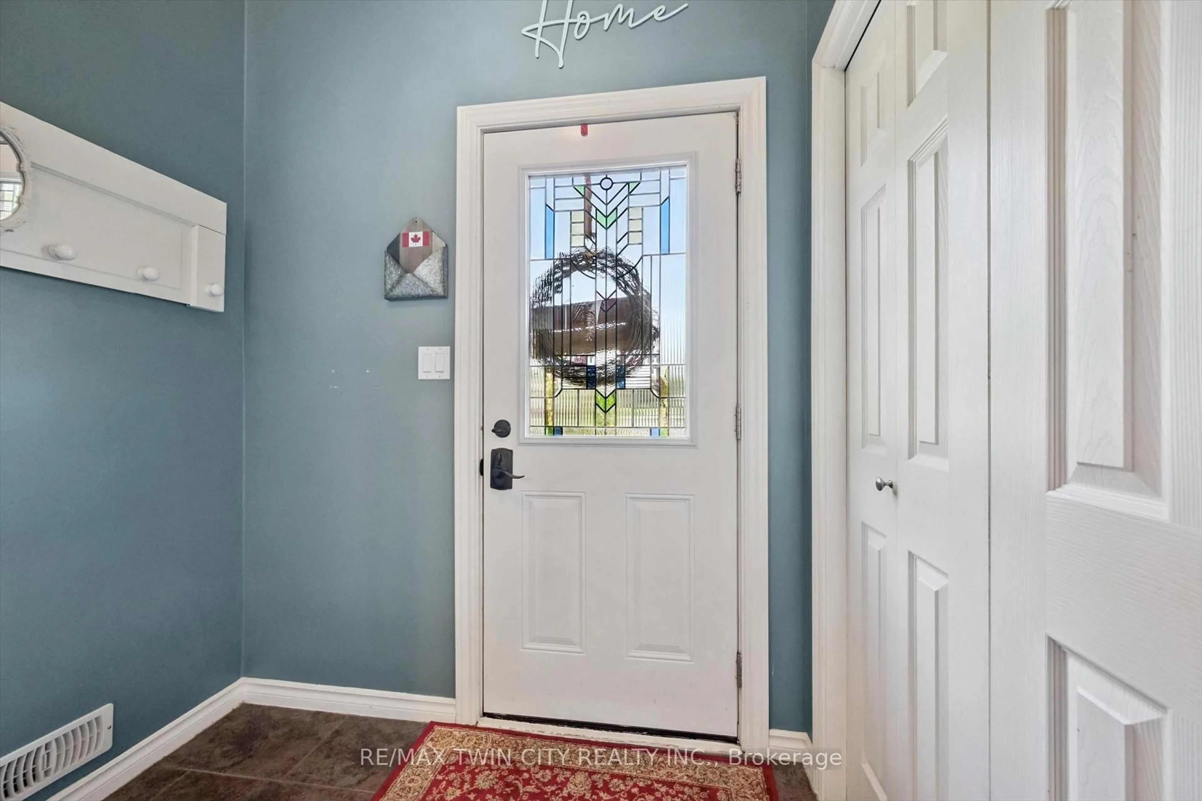 Indoor entryway for 230 Arris Cres, West Perth Ontario N0K 1N0