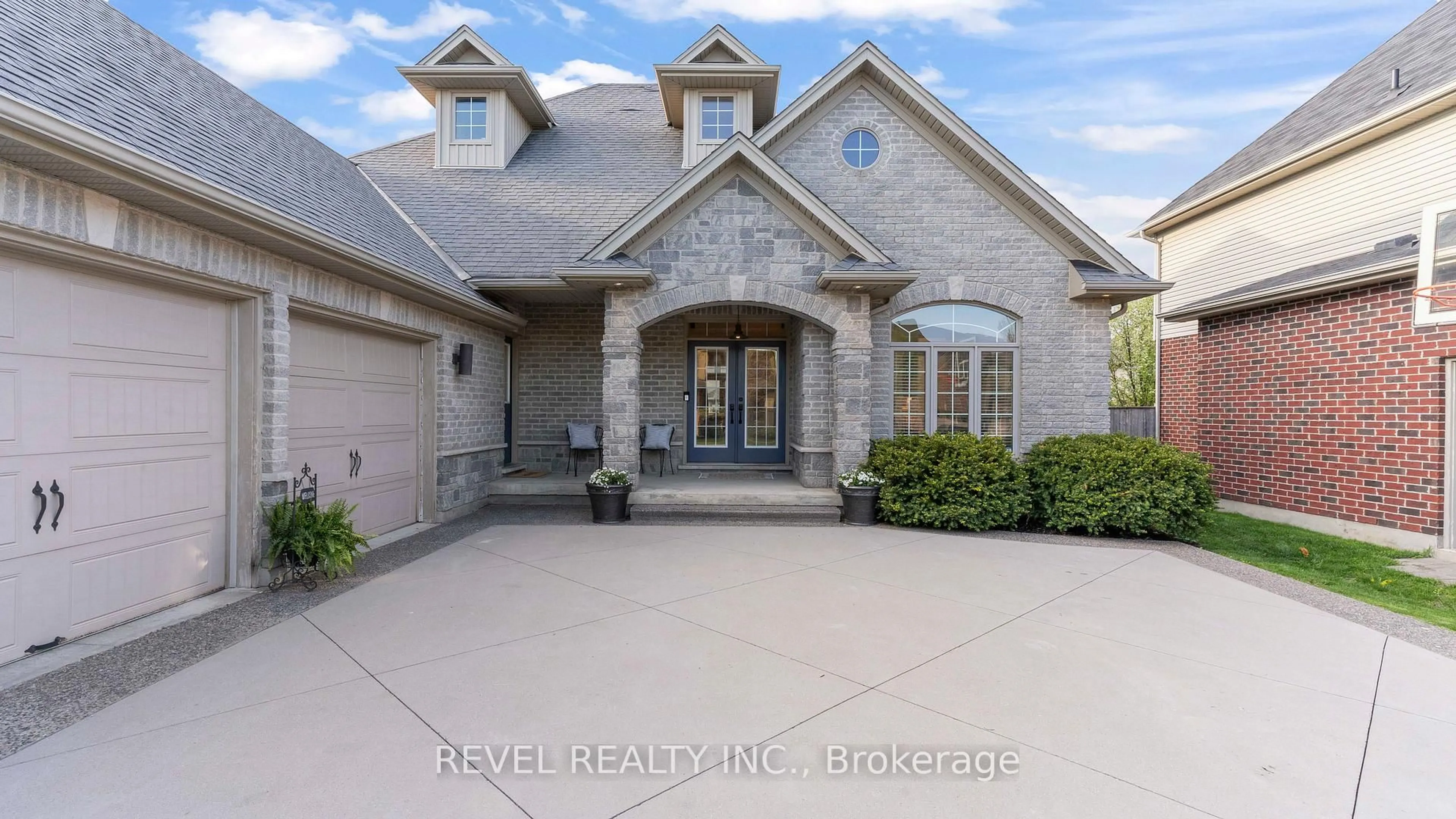 Unknown for 1520 Logans Tr, London South Ontario N6K 0B3