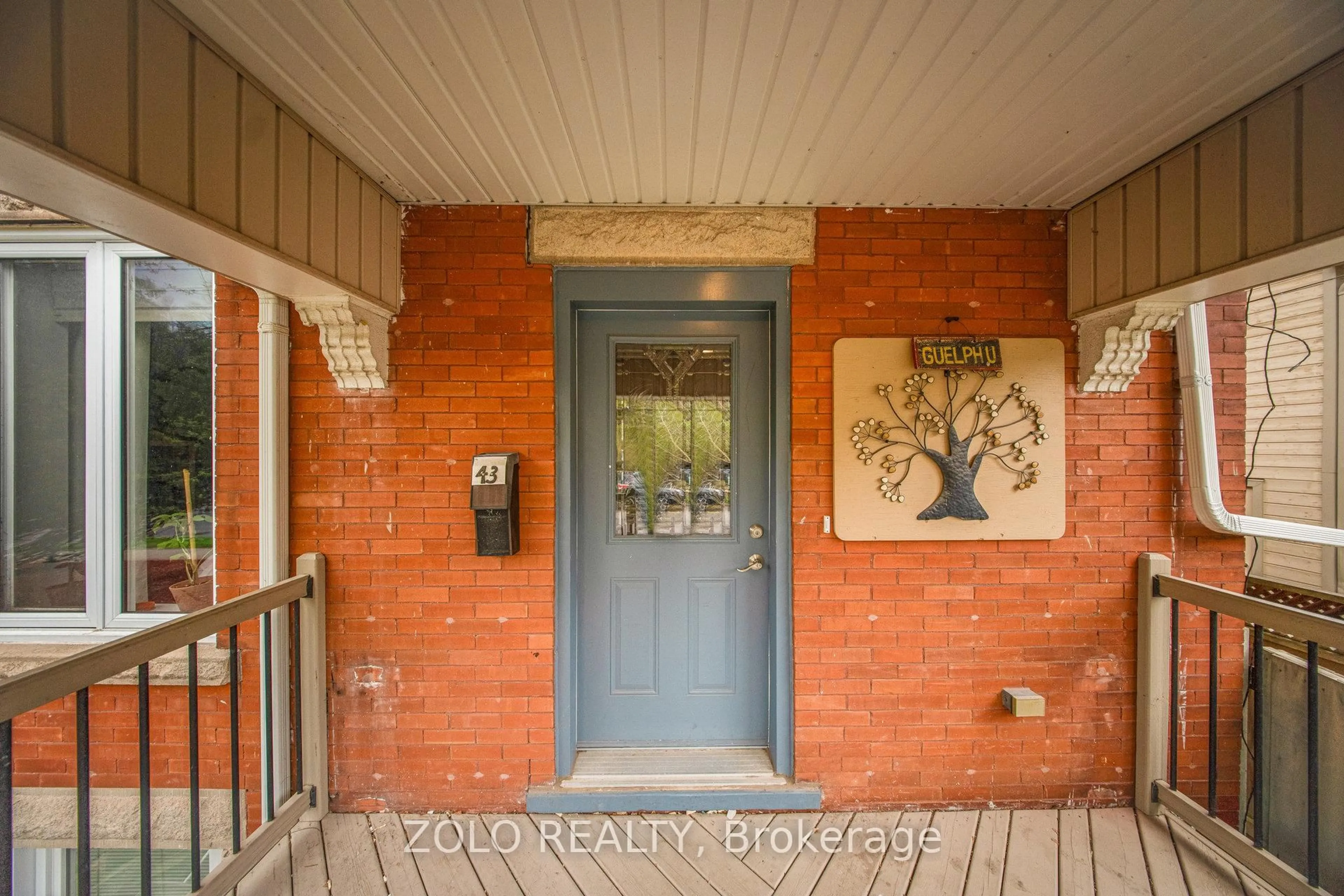Indoor entryway for 43 Forbes Ave, Guelph Ontario N1G 1G2