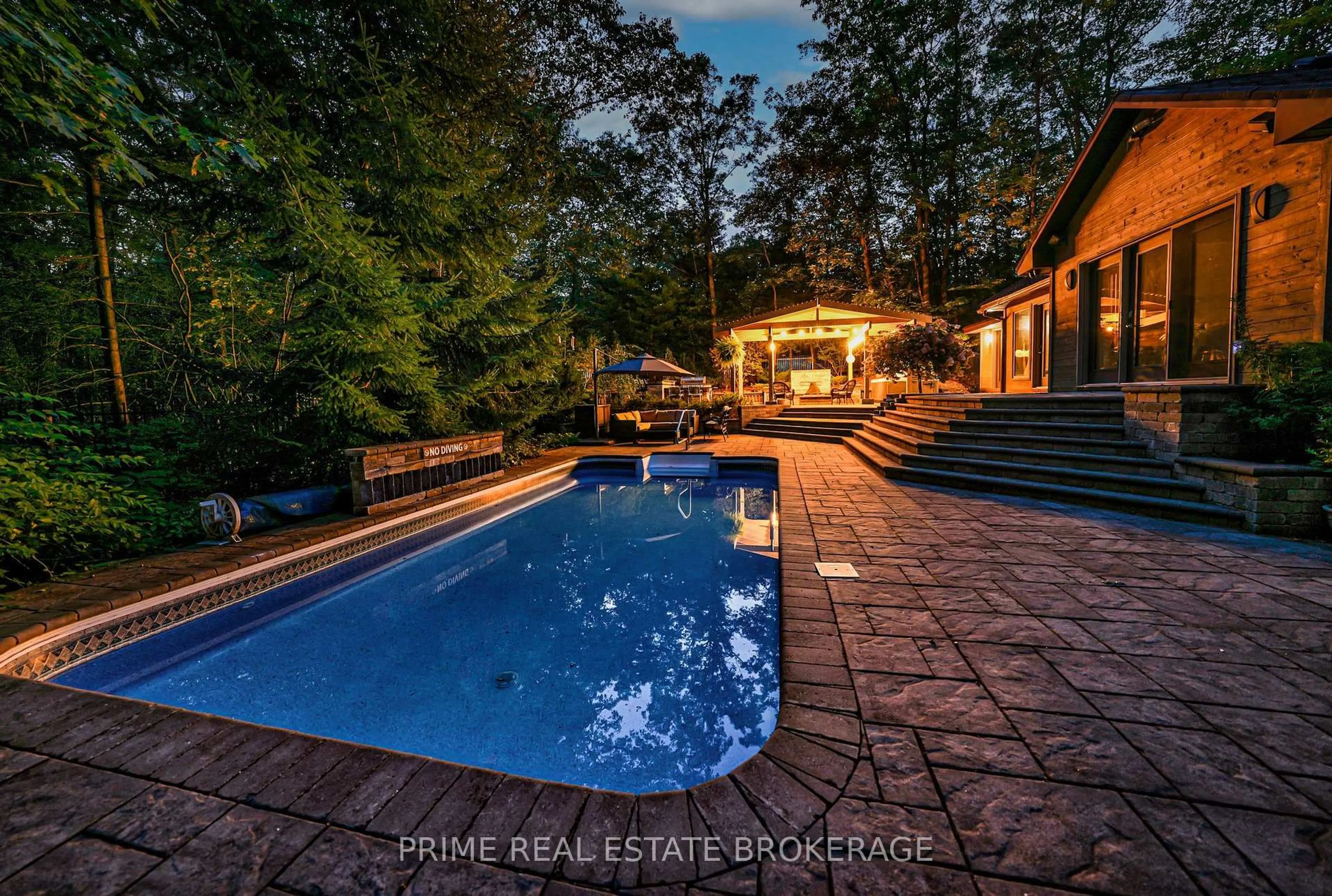 Pool for 10219 Pinetree Dr, Lambton Shores Ontario N0M 1T0