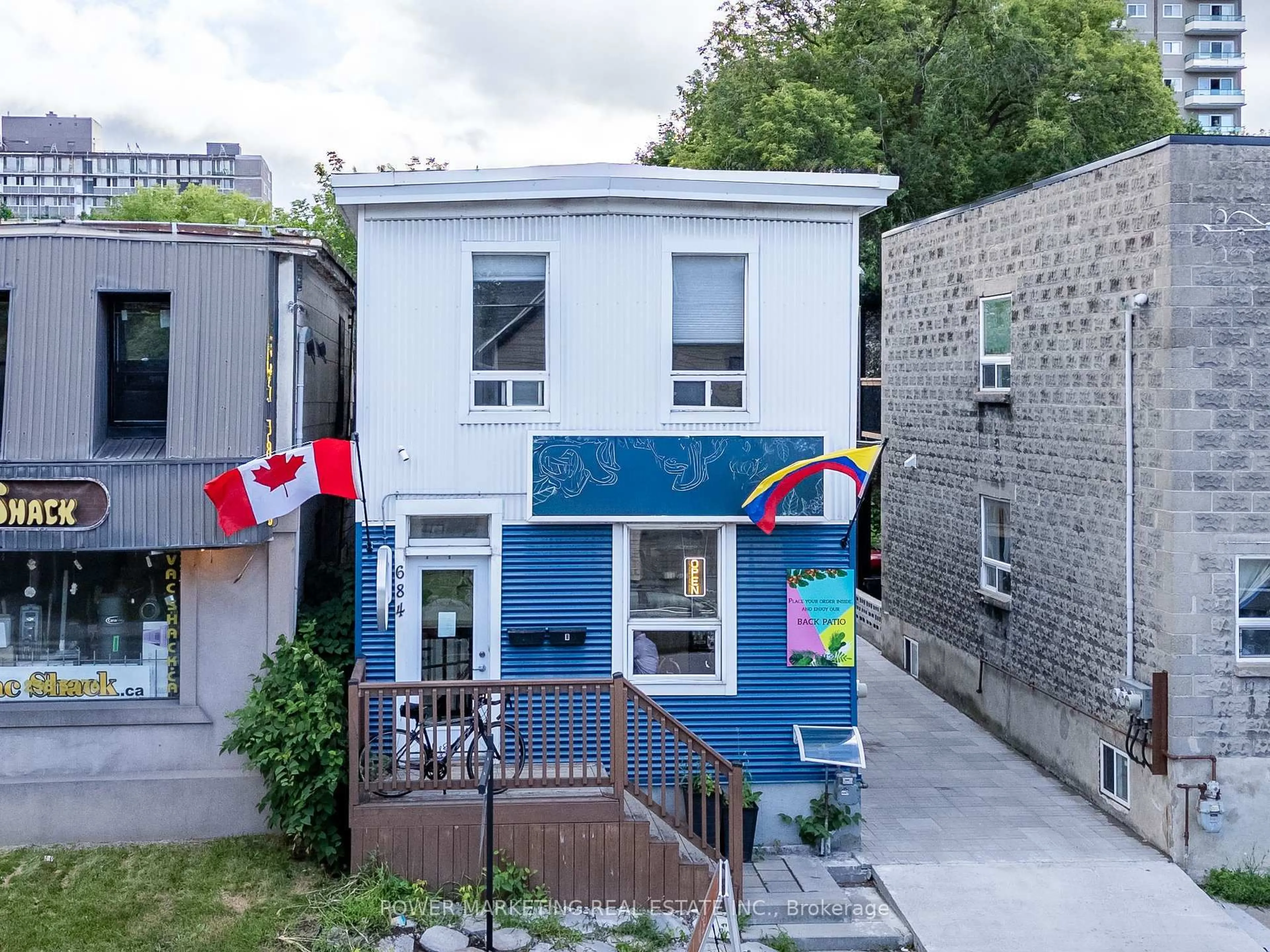 A pic from outside/outdoor area/front of a property/back of a property/a pic from drone, street for 684 BRONSON Ave, Ottawa Ontario K1S 4E9