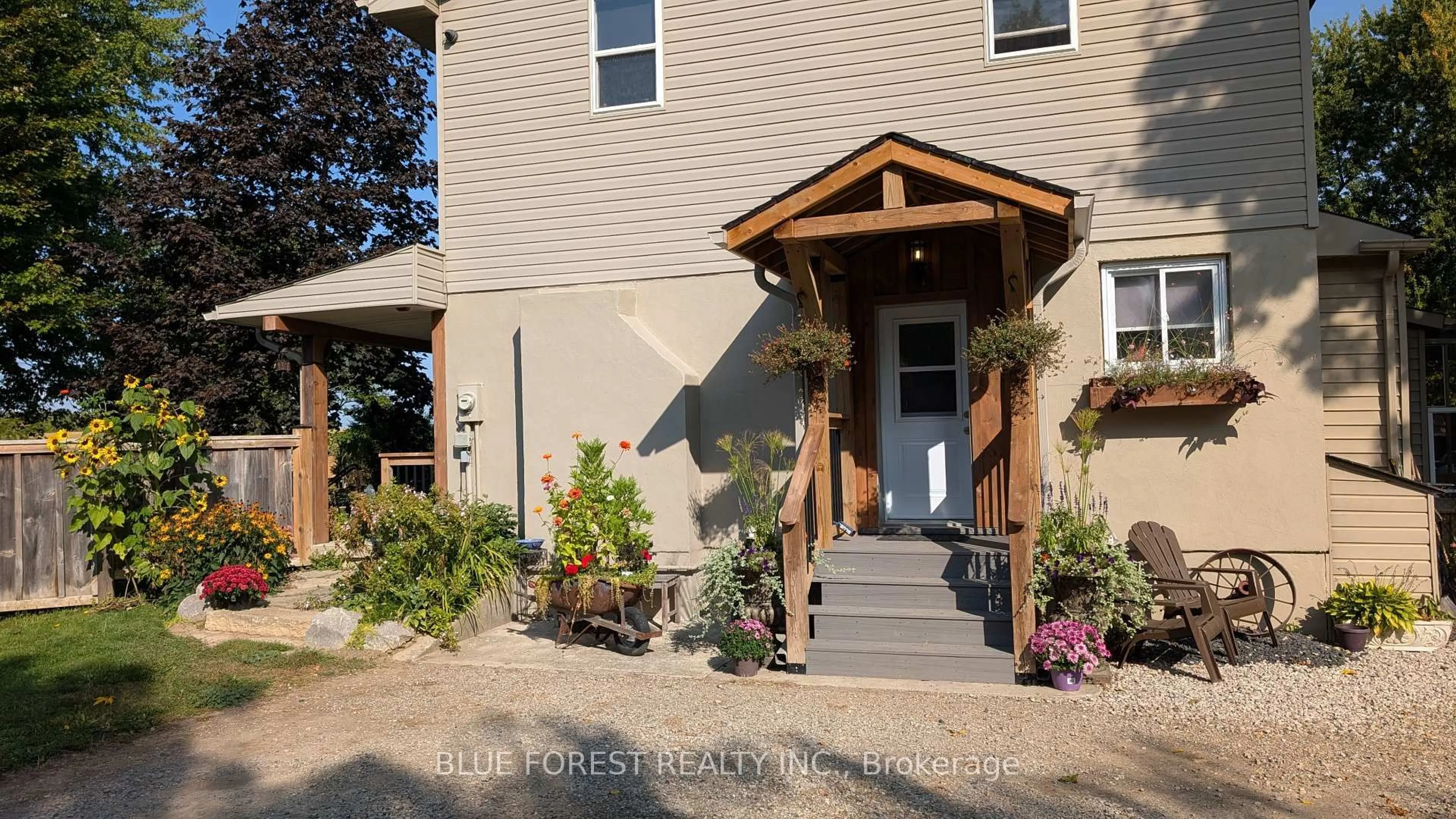 Unknown for 21948 Adelaide St, Middlesex Centre Ontario N0M 1C0