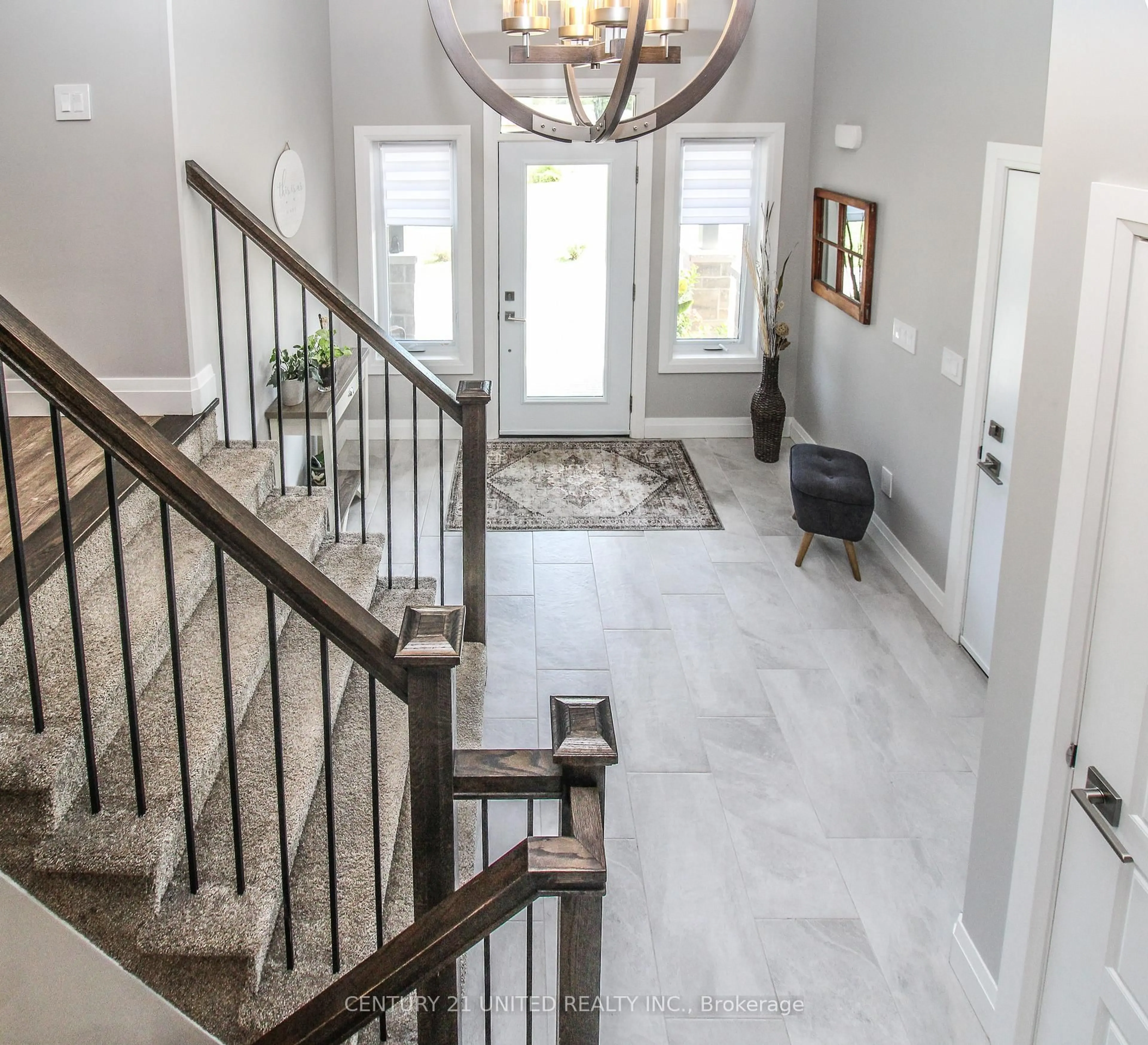 Indoor entryway for 6690 County Road 50, Trent Hills Ontario K0L 1L0