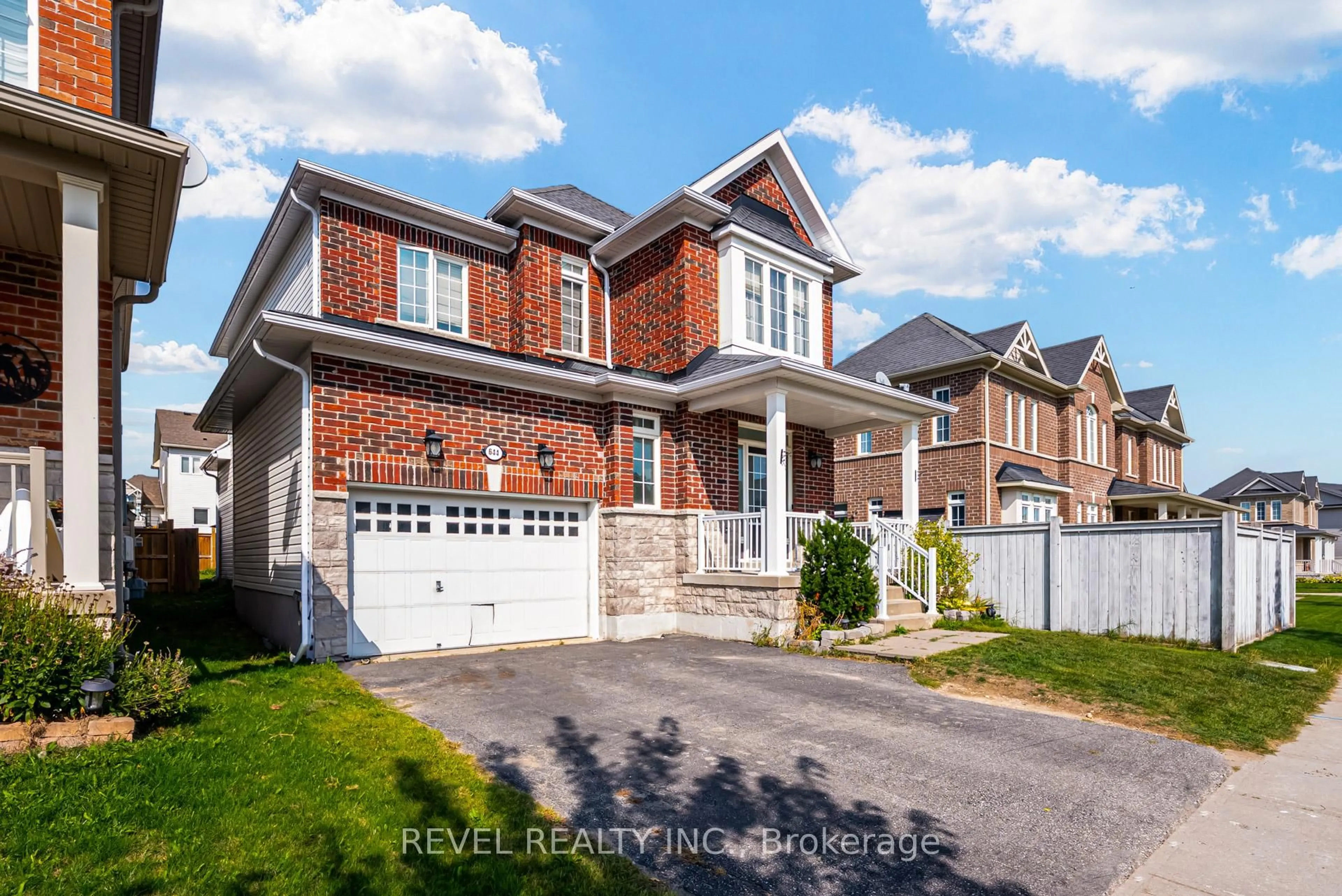 Home with brick exterior material, street for 644 Armstrong Rd, Shelburne Ontario L0N 1S1