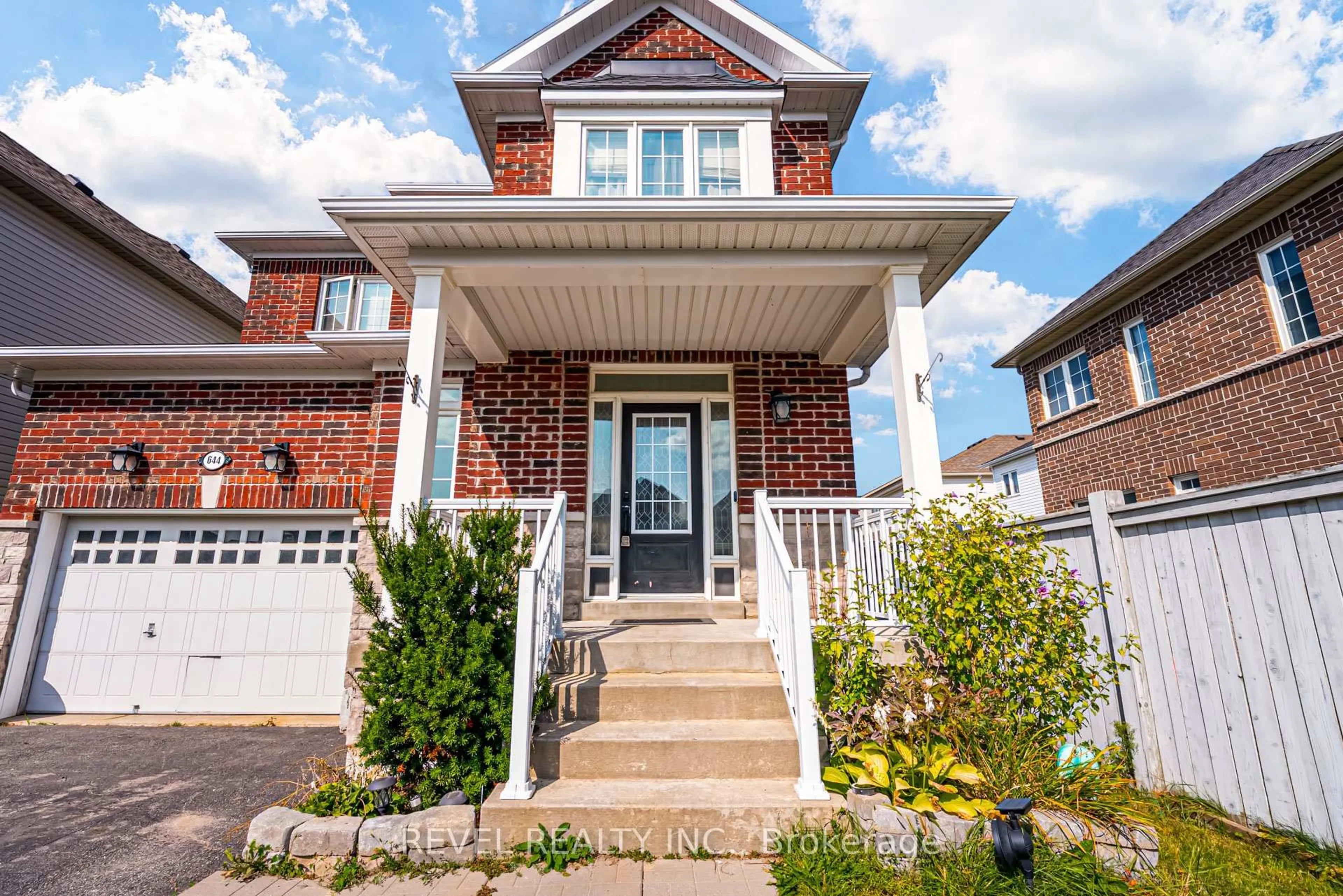 Home with brick exterior material, street for 644 Armstrong Rd, Shelburne Ontario L0N 1S1