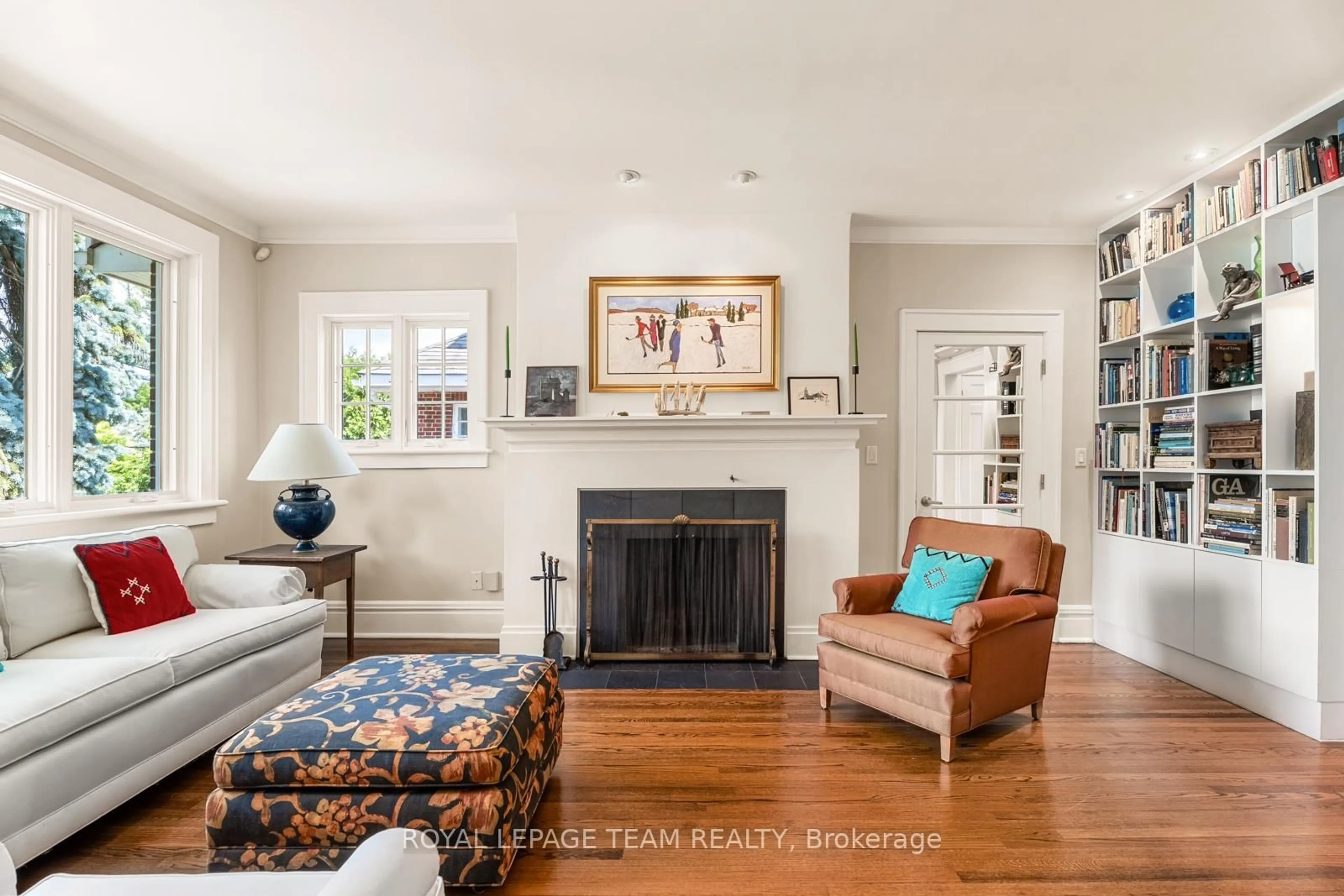 Living room with furniture, unknown for 228 Rideau Terr, Ottawa Ontario K1M 0Z2