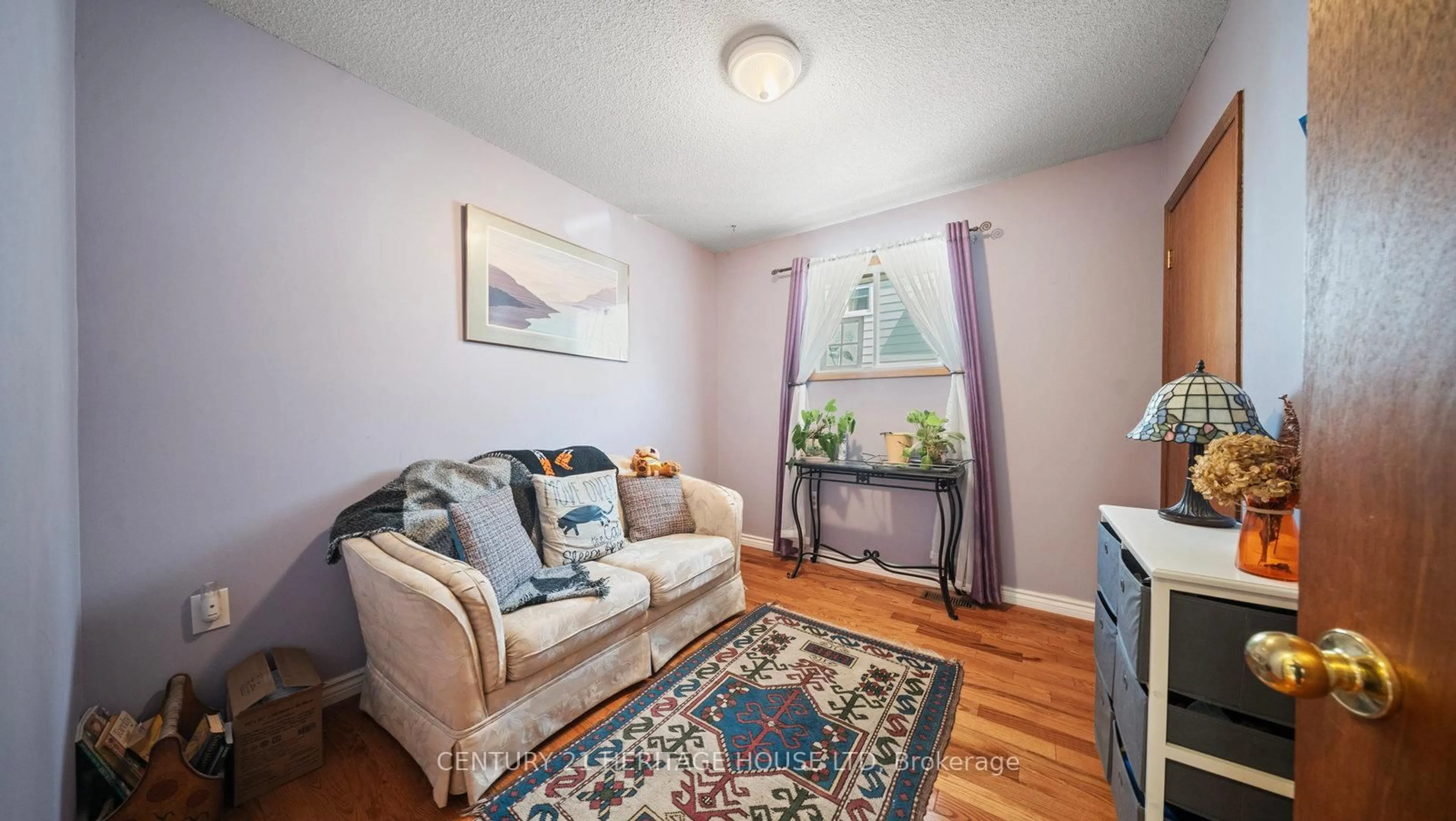 Living room with furniture, unknown for 6442 Taylor St, Niagara Falls Ontario L2G 2G1