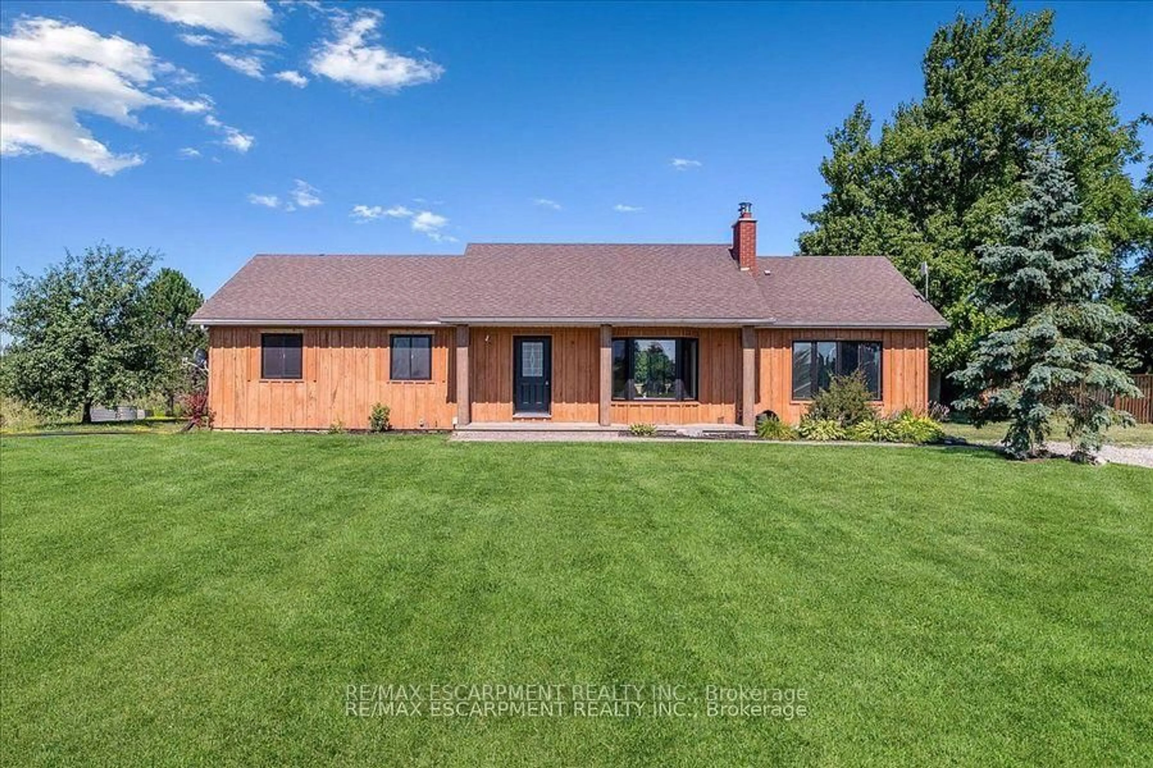 Home with brick exterior material, unknown for 6550 Sinclairville Rd, Hamilton Ontario N0A 1R0