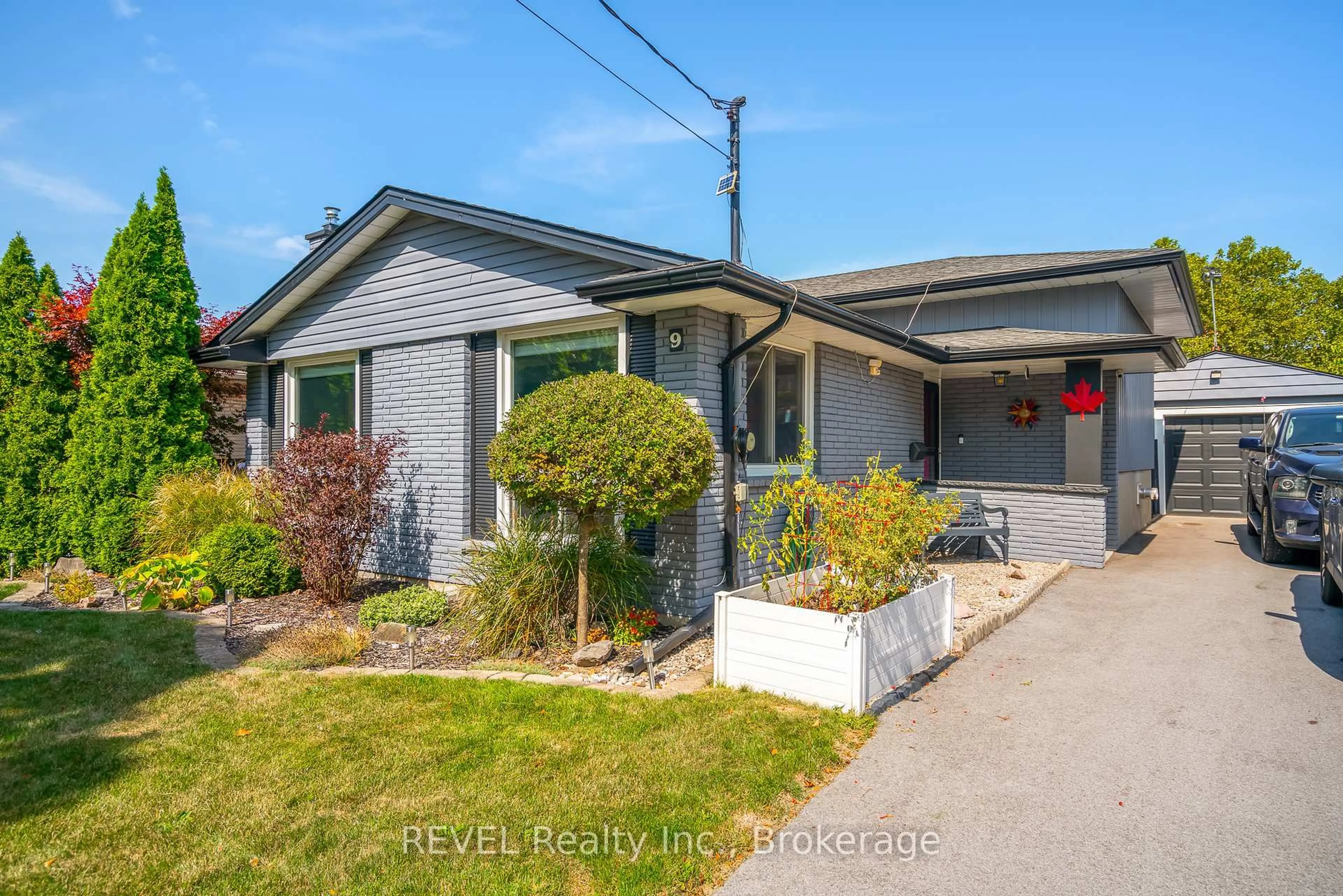 Unknown for 9 Fitzroy Lane, St. Catharines Ontario L2M 6N6