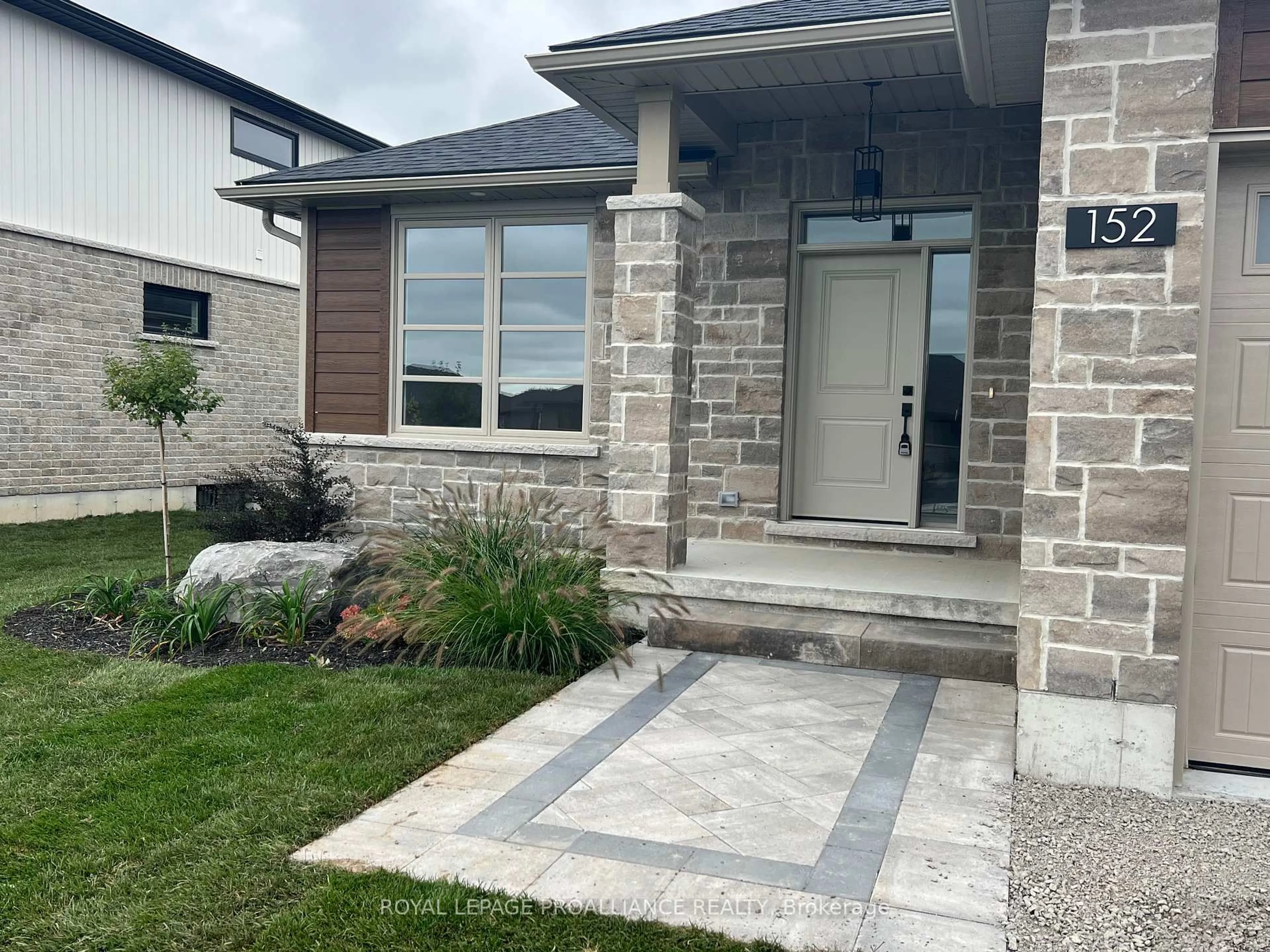 Unknown for 152 Sienna Ave, Belleville Ontario K8P 0J6