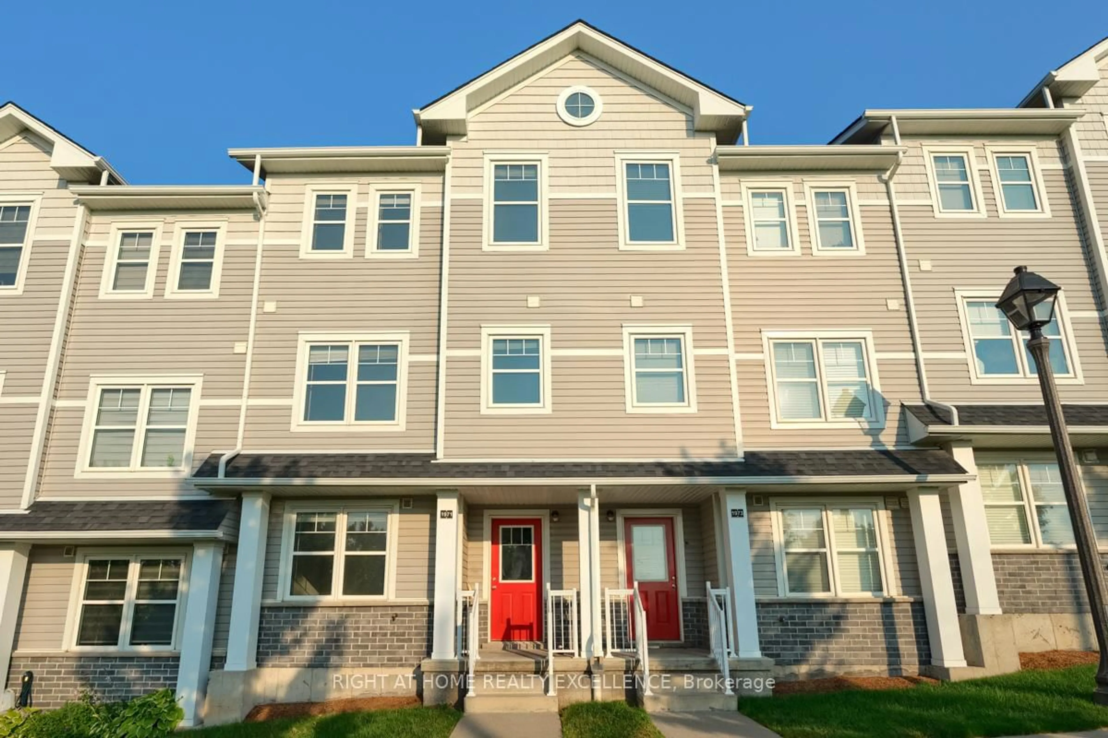 Unknown for 1971 Ottawa St, Kitchener Ontario N2E 0G7