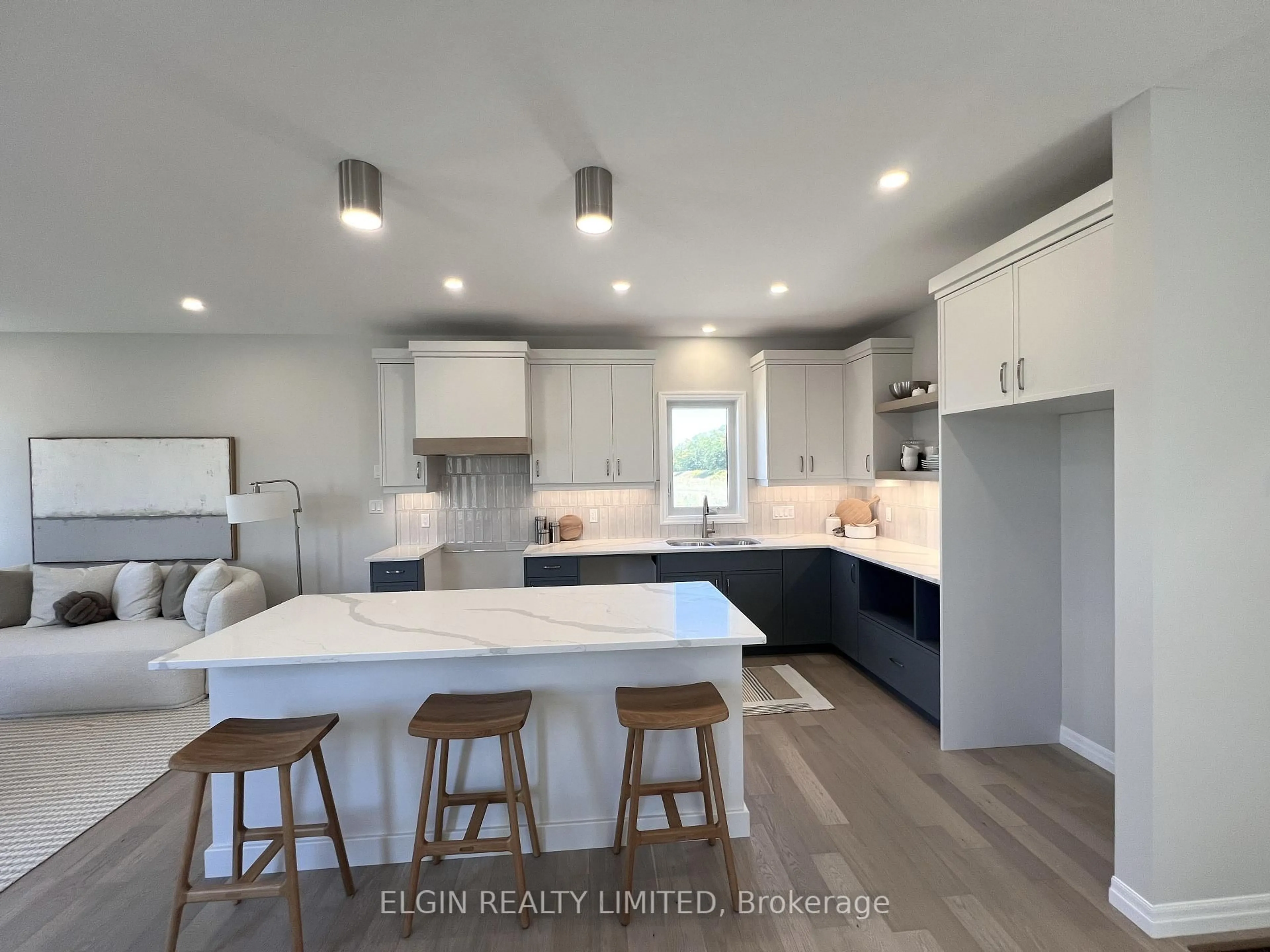 Open concept kitchen, unknown for 42195 McBain Line, Central Elgin Ontario N5P 0E4