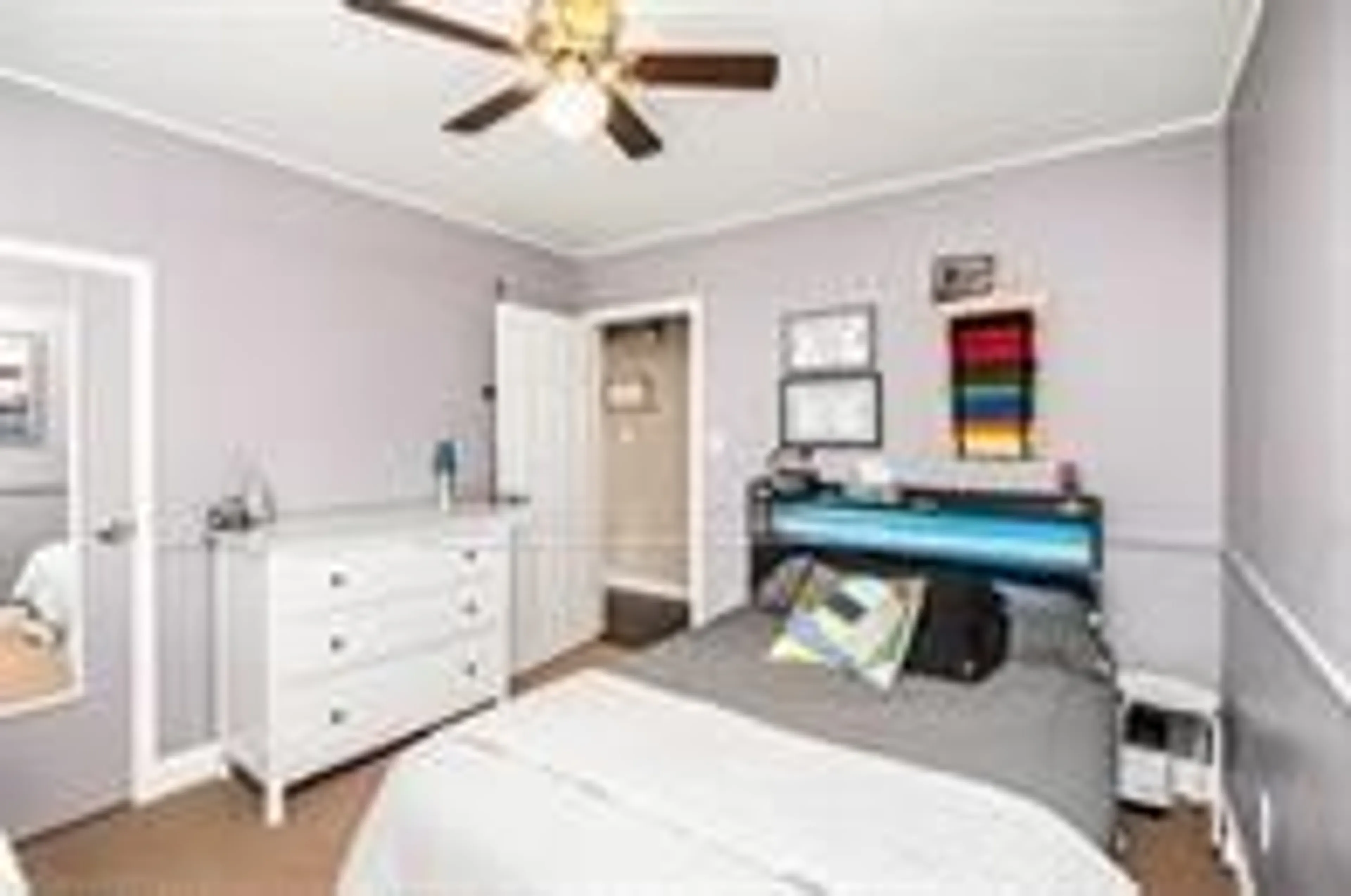 A pic of a room for 8 Craig Blvd, Grimsby Ontario L3M 4C1