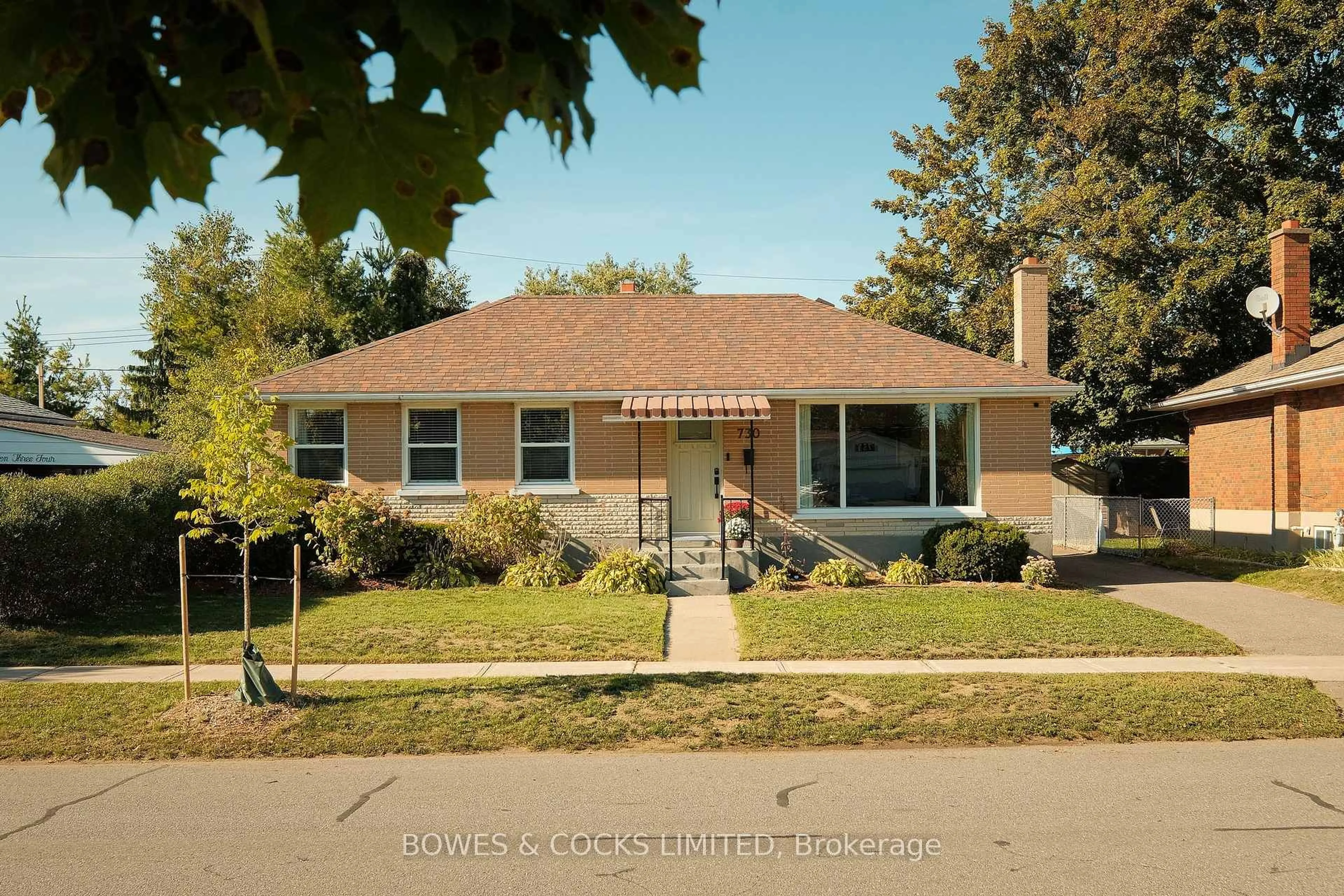 Home with brick exterior material, street for 730 Crawford Pl, Peterborough Ontario K9J 3X3