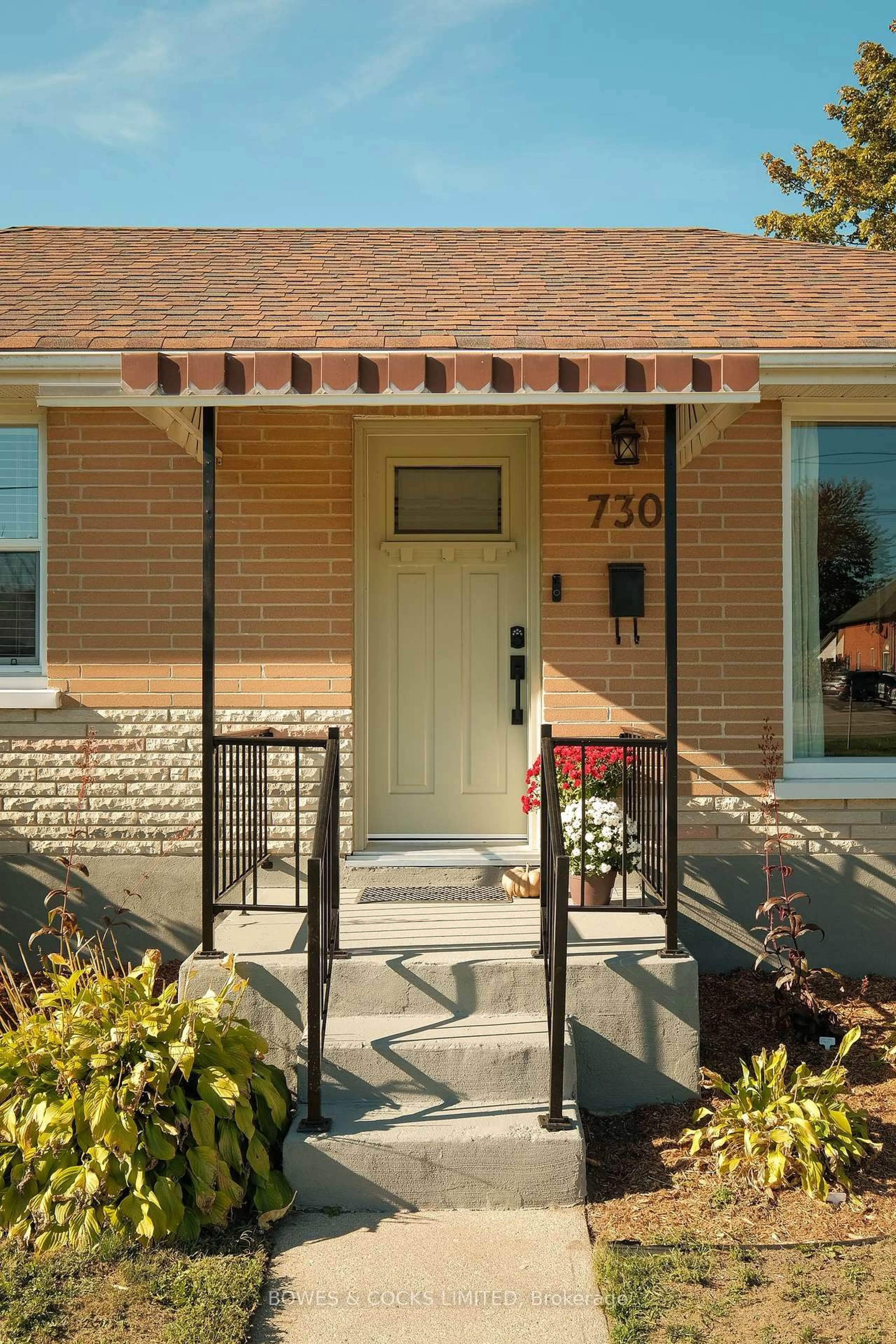Home with brick exterior material, street for 730 Crawford Pl, Peterborough Ontario K9J 3X3
