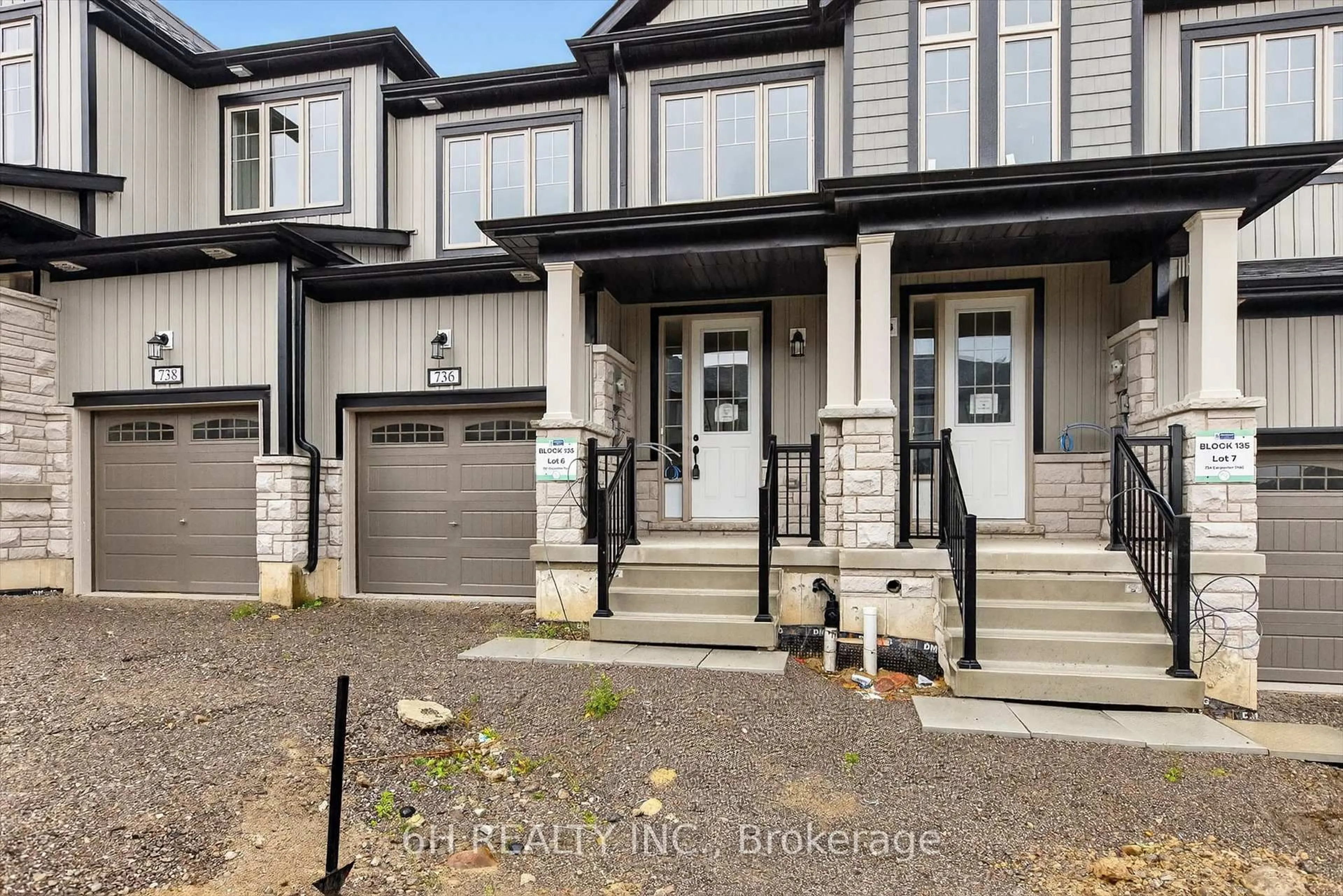 Home with vinyl exterior material, street for 736 Carpenter Tr, Peterborough Ontario K9K 0J3