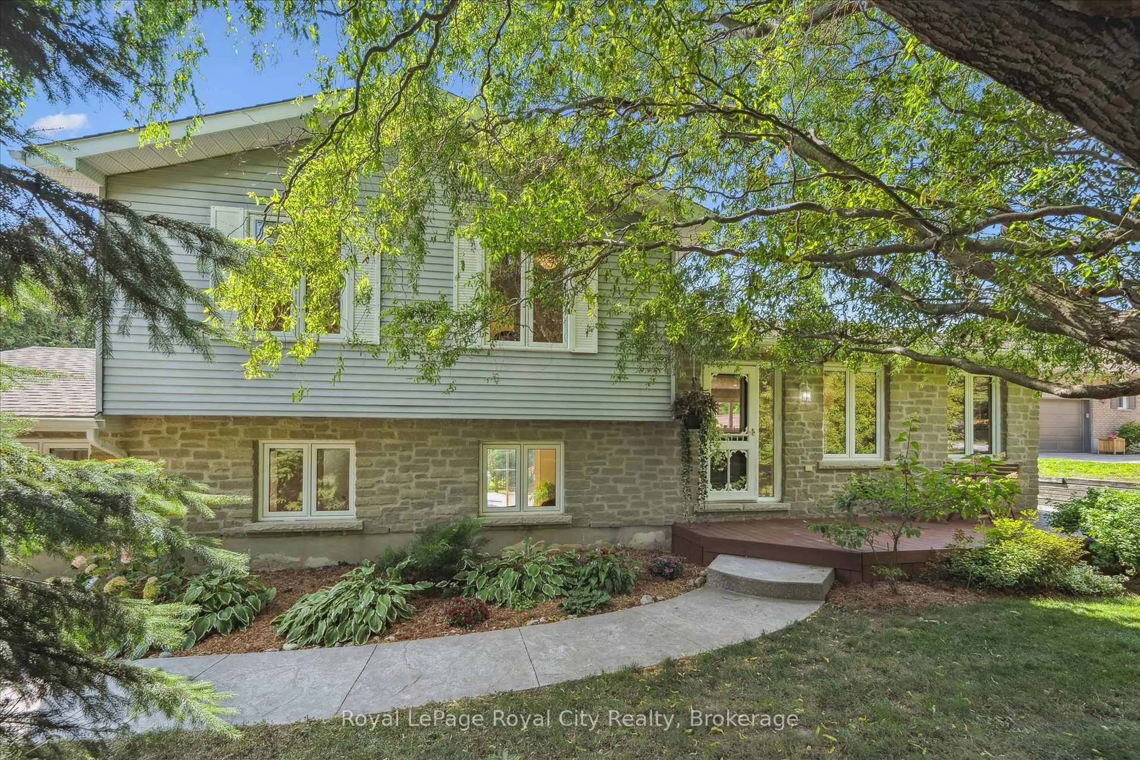 Home with brick exterior material, street for 5900 2nd Line, Guelph/Eramosa Ontario N0B 1B0