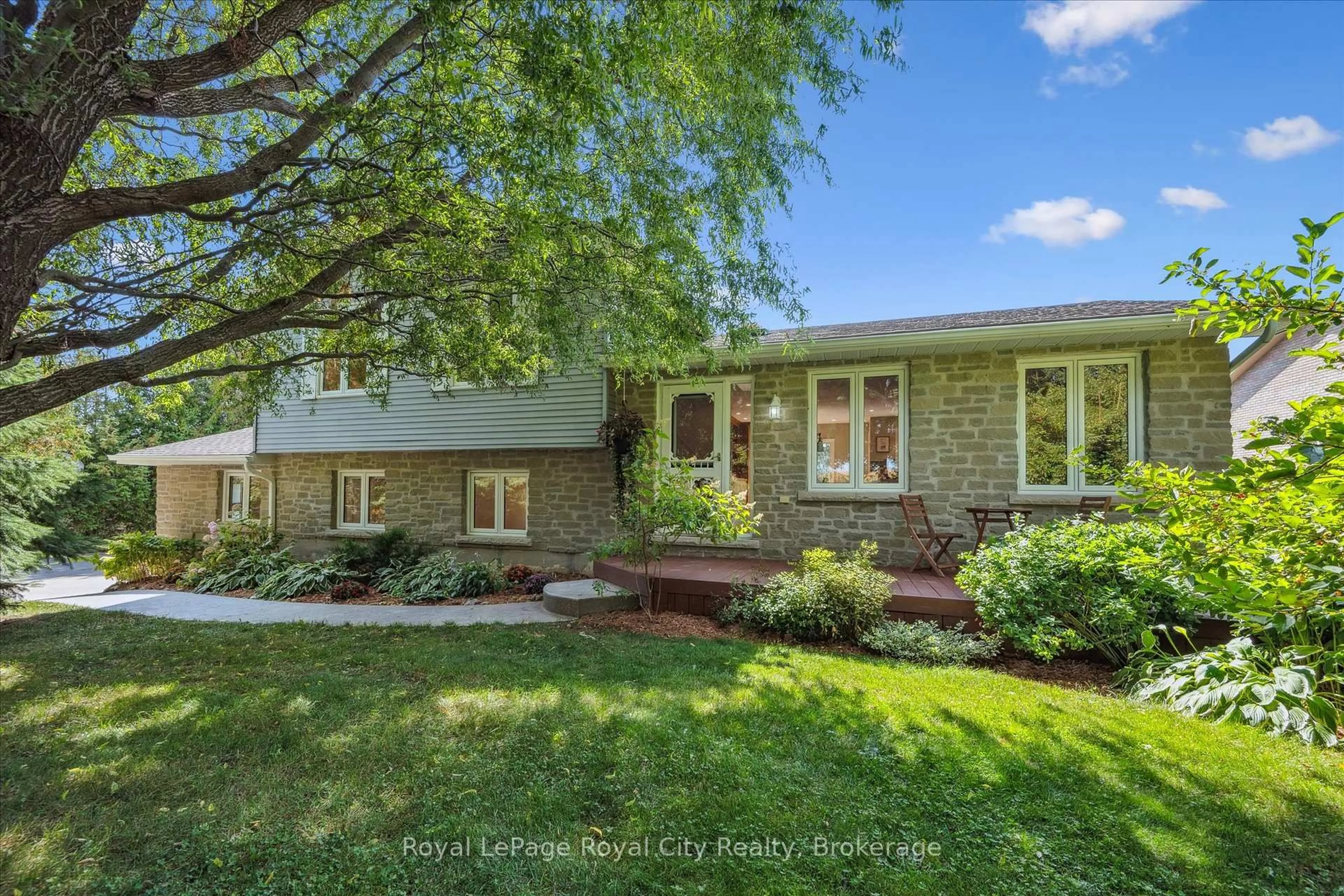 Home with brick exterior material, street for 5900 2nd Line, Guelph/Eramosa Ontario N0B 1B0
