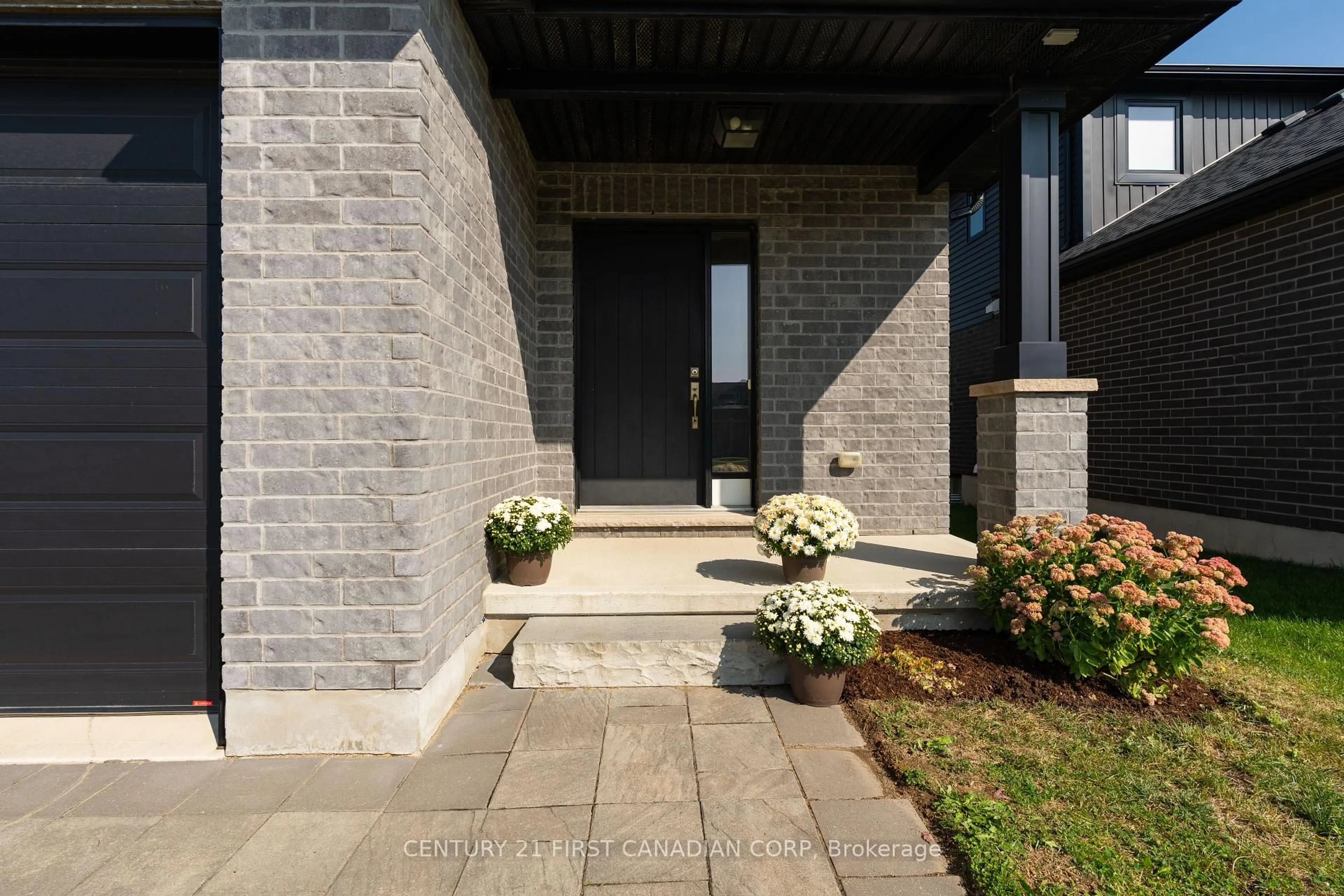 Unknown for 146 Gilmour Dr, Lucan Biddulph Ontario N0M 2J0