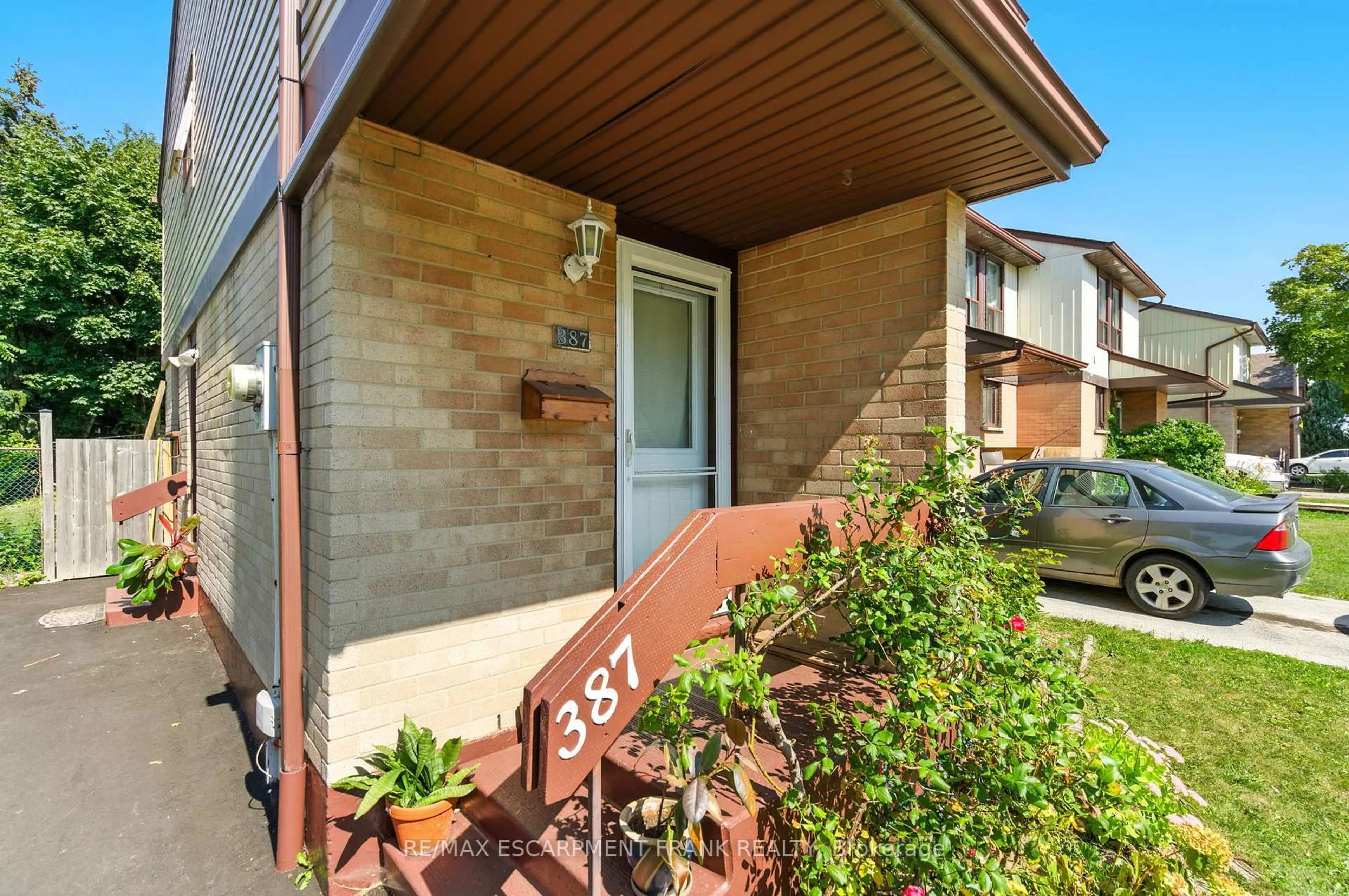 Unknown for 387 Franklin Rd, Hamilton Ontario L8V 4S3