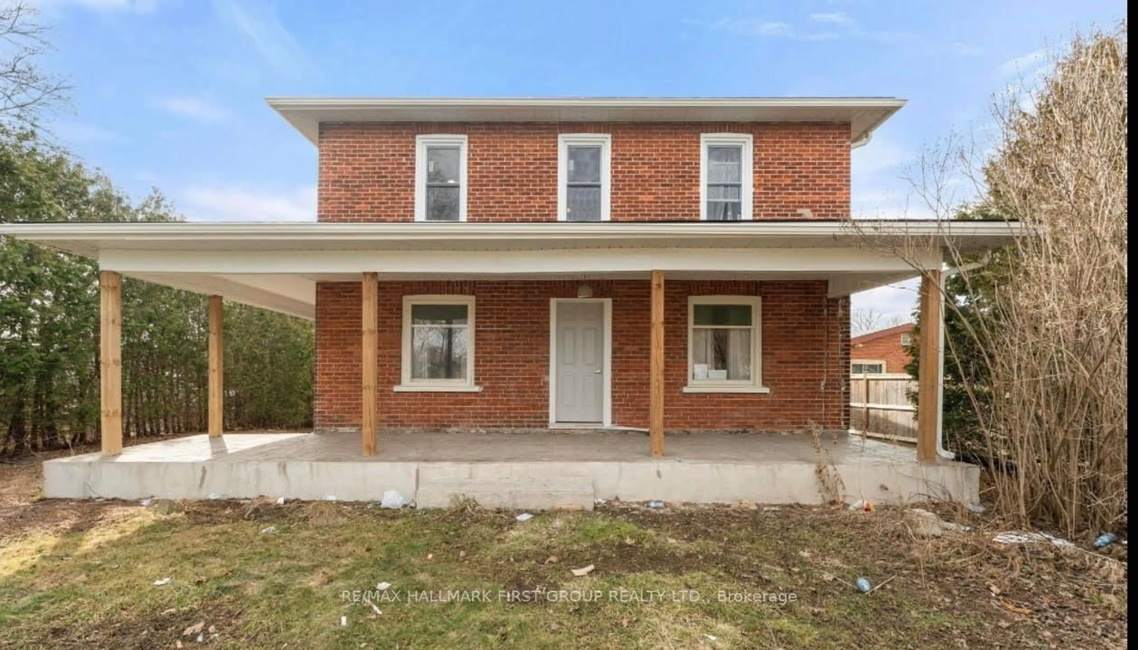 Home with brick exterior material, building for 85 Lemoine St, Belleville Ontario K8P 4G8