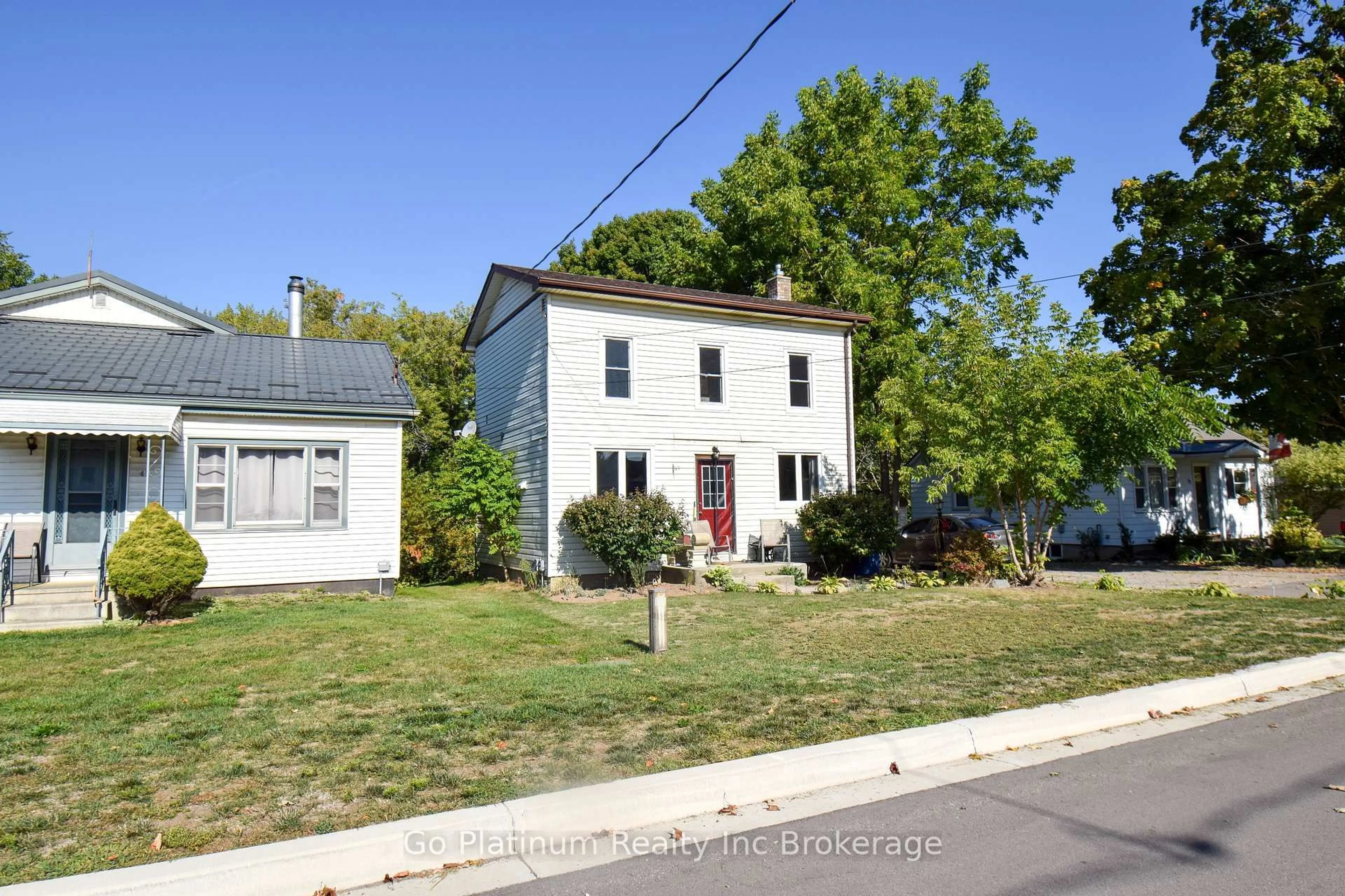 Unknown for 39 Young St, Tillsonburg Ontario N4G 3H6