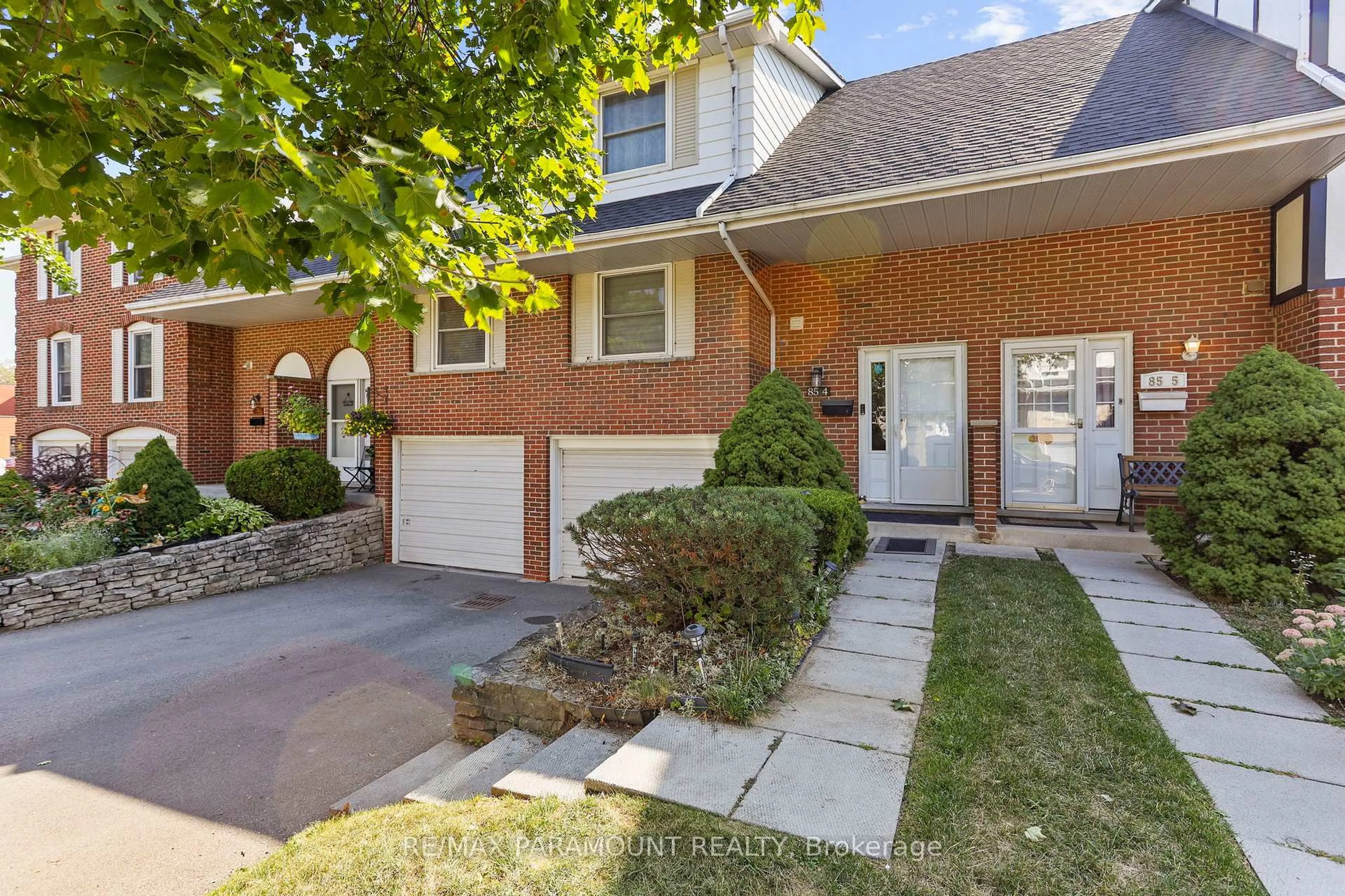Home with brick exterior material, street for 85 Albright Rd #4, Hamilton Ontario L8K 6H1